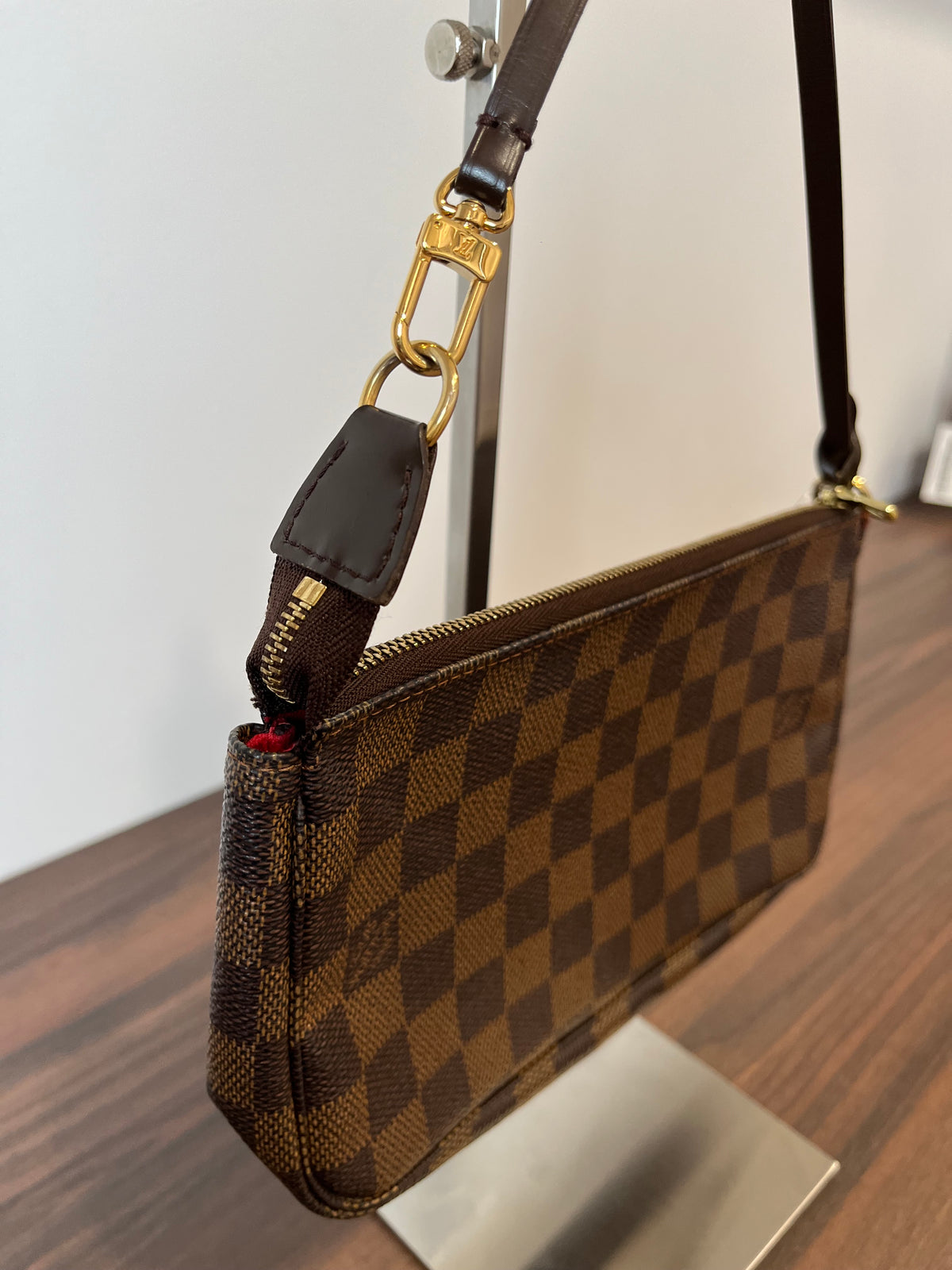 Louis Vuitton Pochette Accessoires Lona Damier Ébène