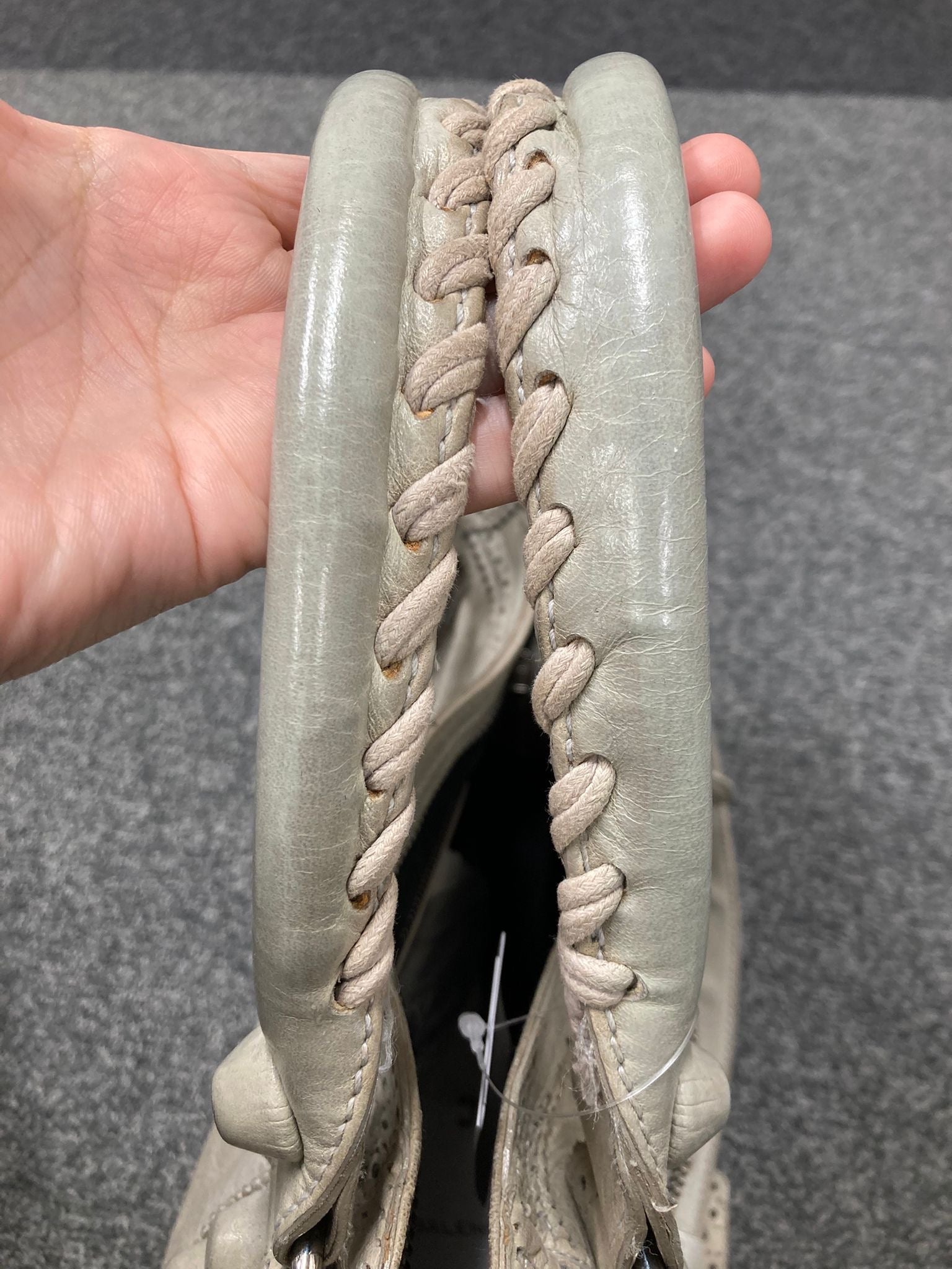 Balenciaga Giant City “Covered” Brogue Gris - crema