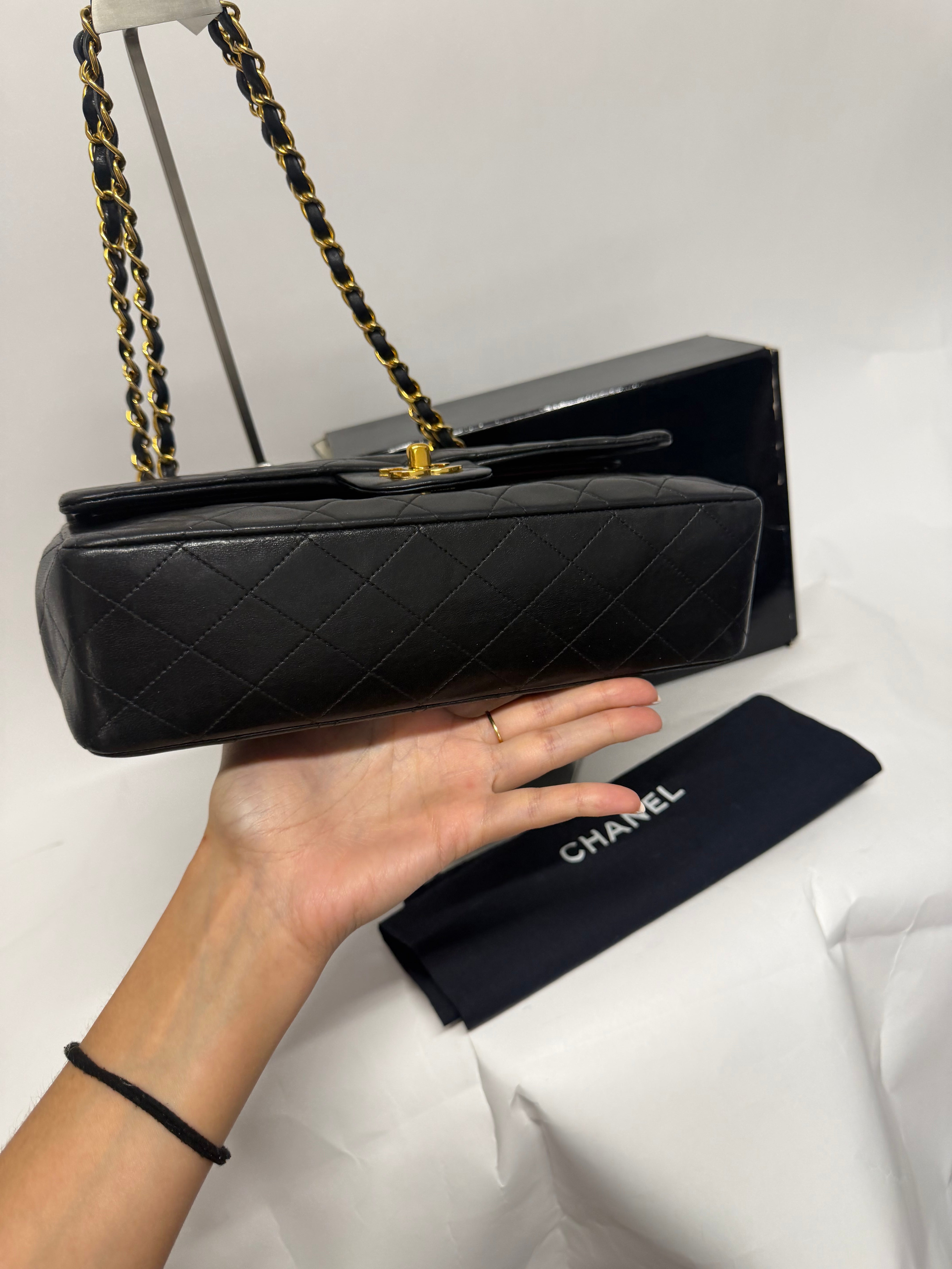 Chanel Timeless 25 Piel de Cordero Negra - serie 5 - Full Set