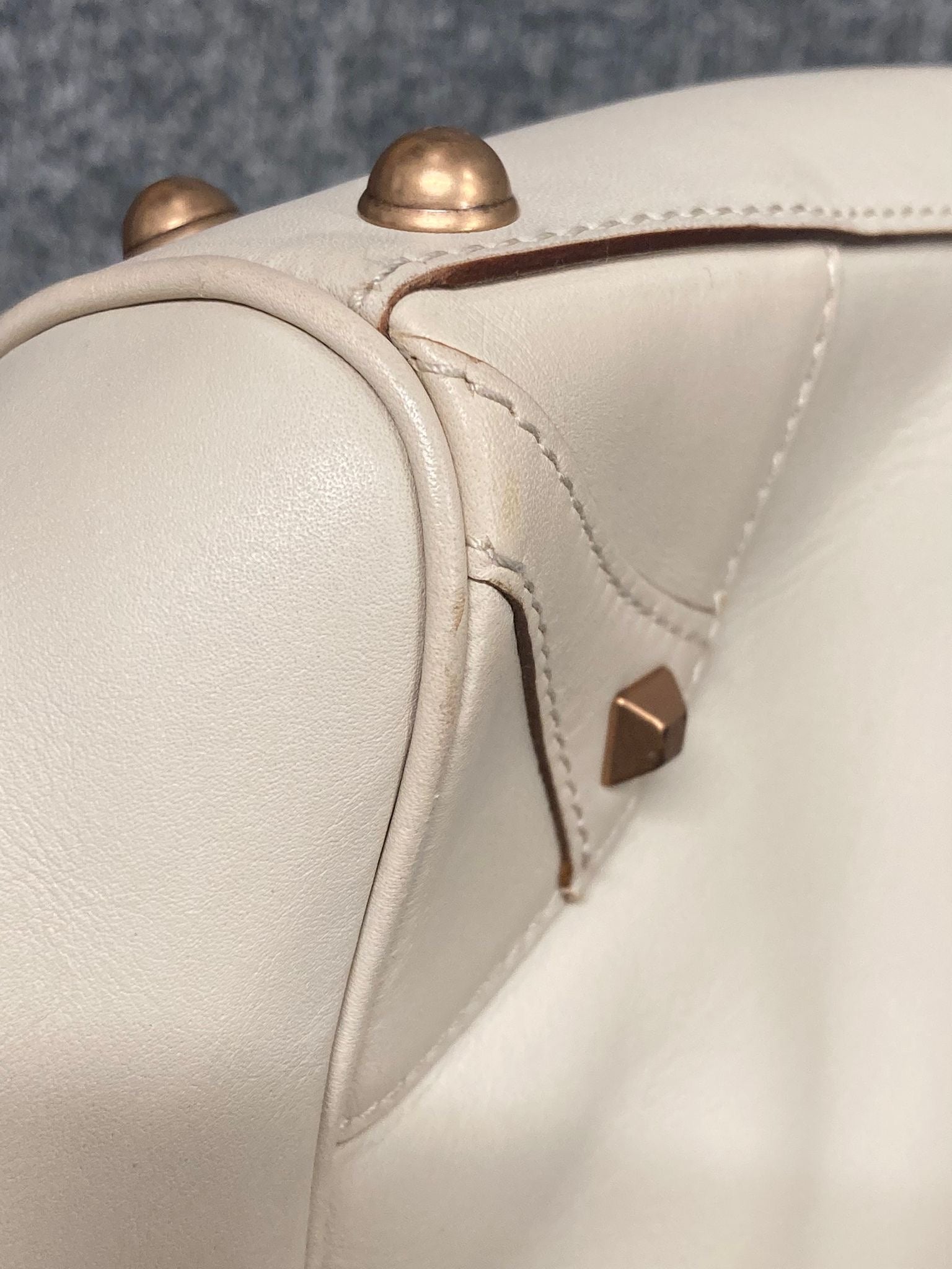 Gucci New Jackie Handbag en canvas beige y piel marfil