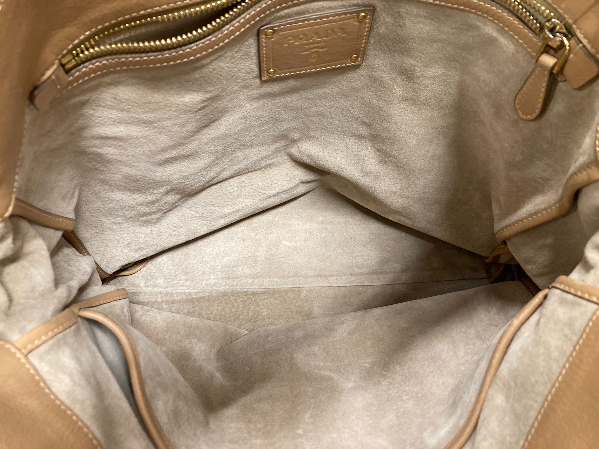 Prada Logo 2way Tote – Piel beige