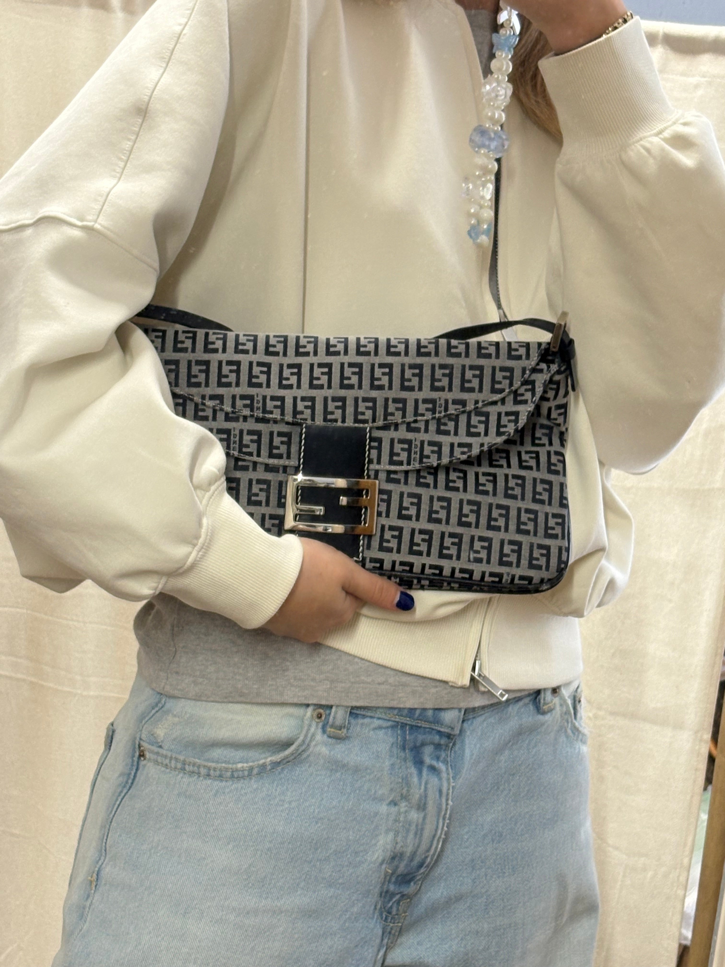 Fendi baguette zucca azul marino