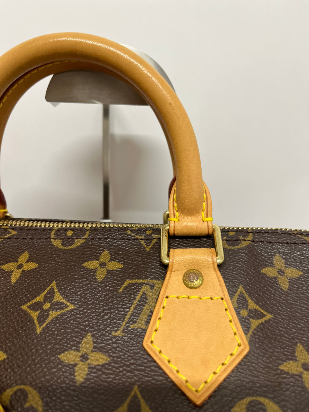 Louis Vuitton Speedy 35 Lona Monogram