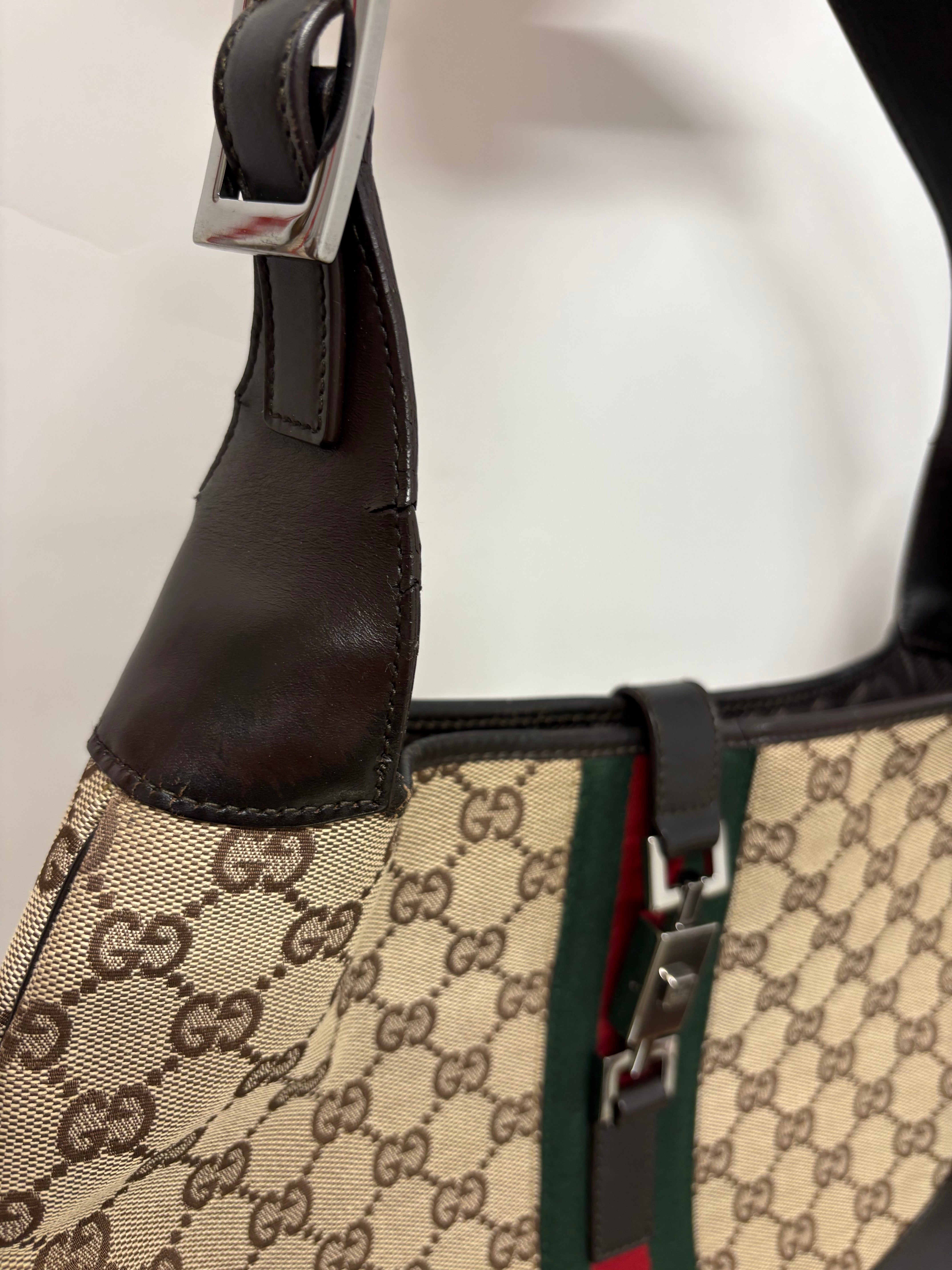 Gucci Jackie Vintage Clásico – GG Canvas & Piel Marrón Oscuro