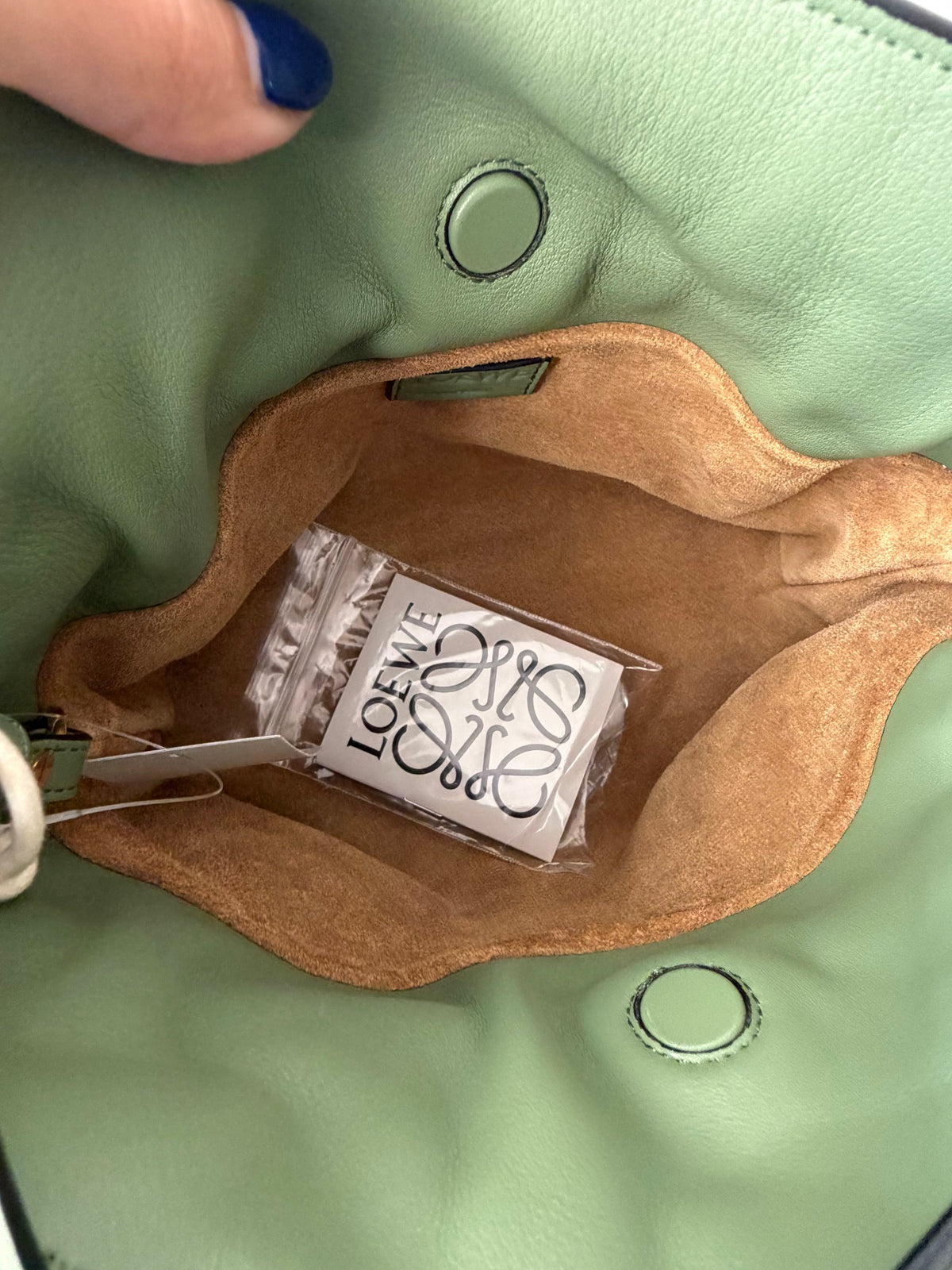 Loewe Flamenco Knot Clutch Mini Piel Nappa Verde Claro
