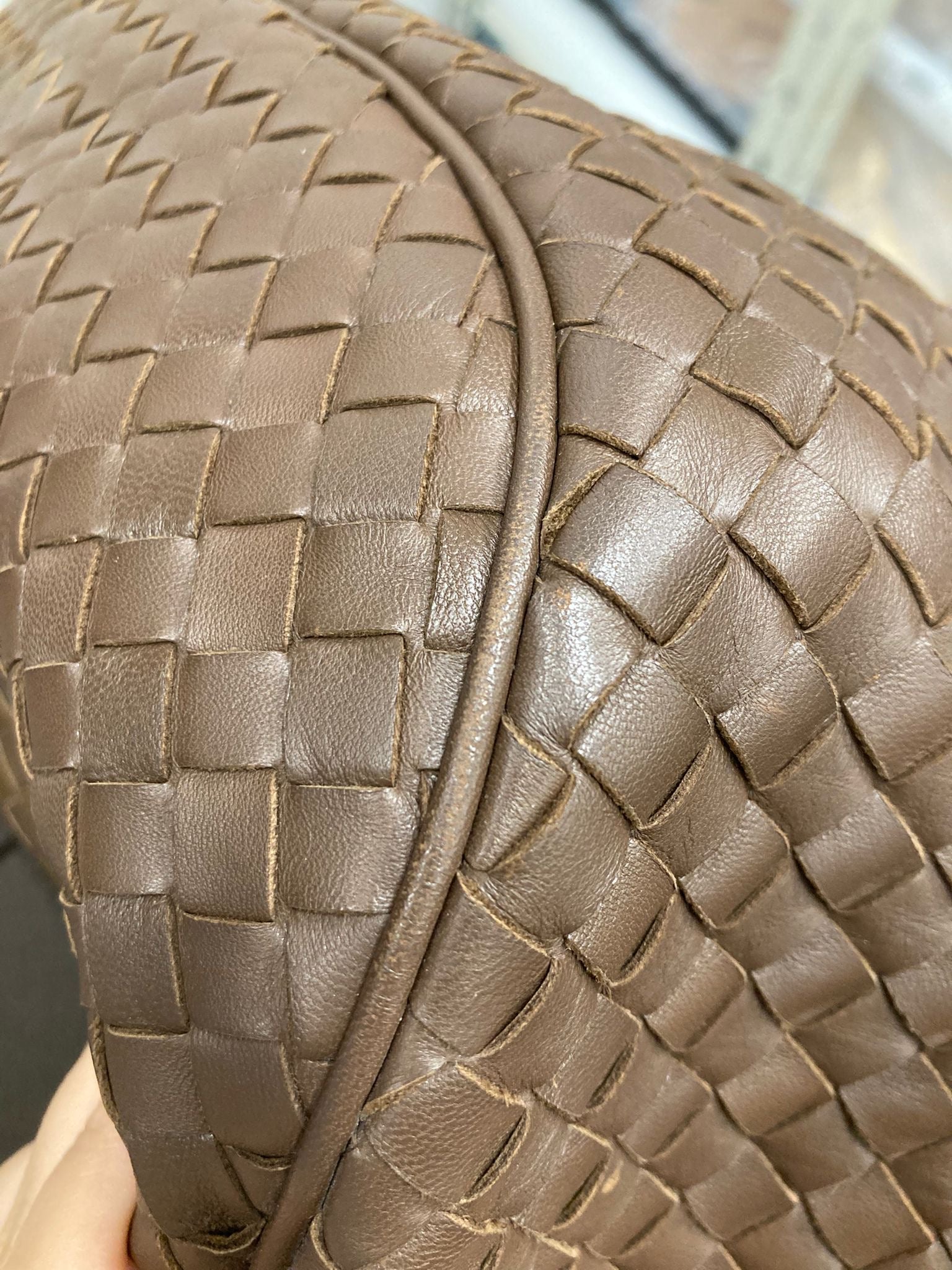 Bottega Veneta Intrecciato Shoulder Bag en piel marrón