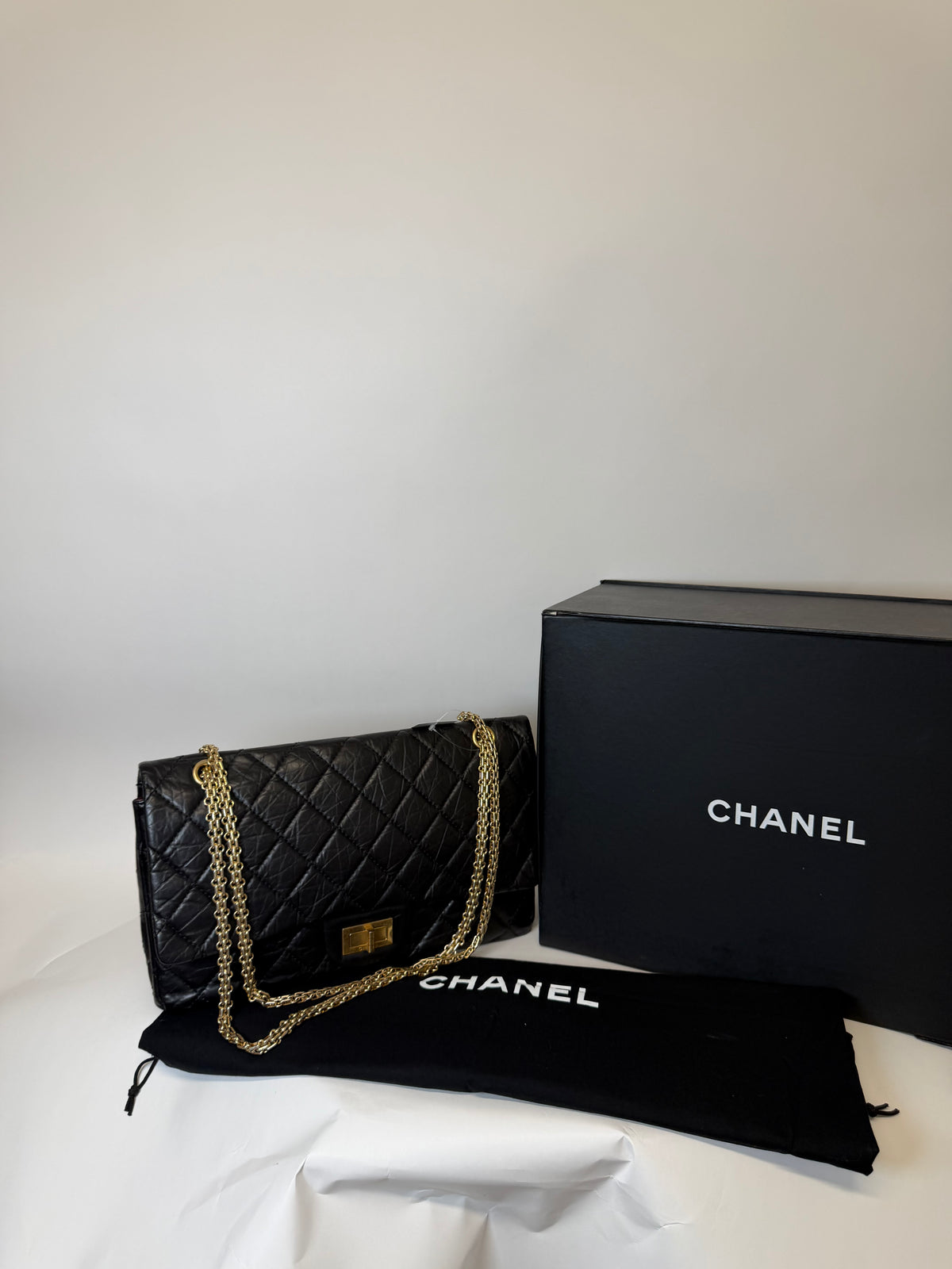 Chanel Reissue 2.55 Double Flap 227 Piel de Becerro Envejecida Negra · grande Serie 15