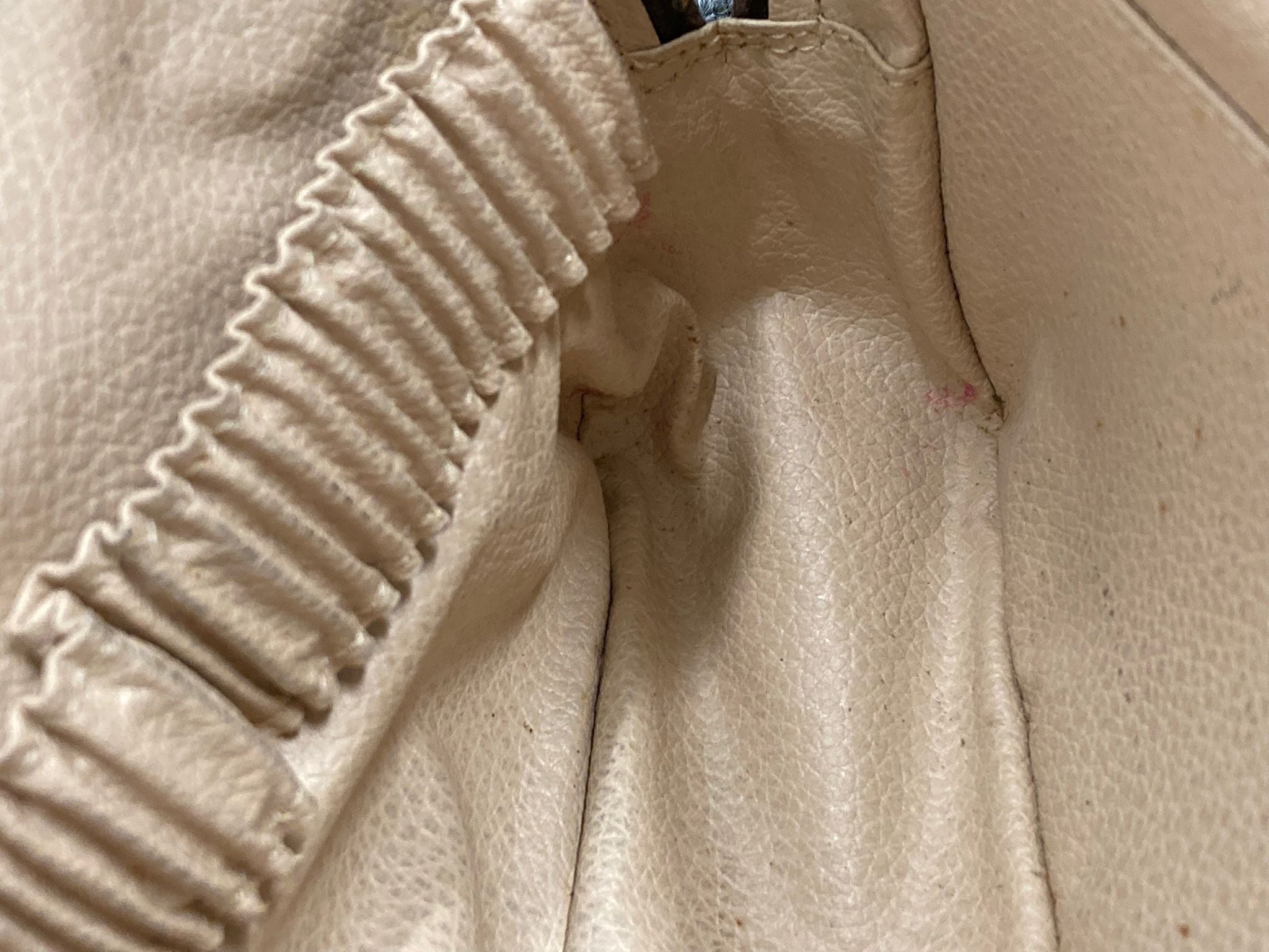 Louis Vuitton Trousse Toilette 23 – Canvas Monogram