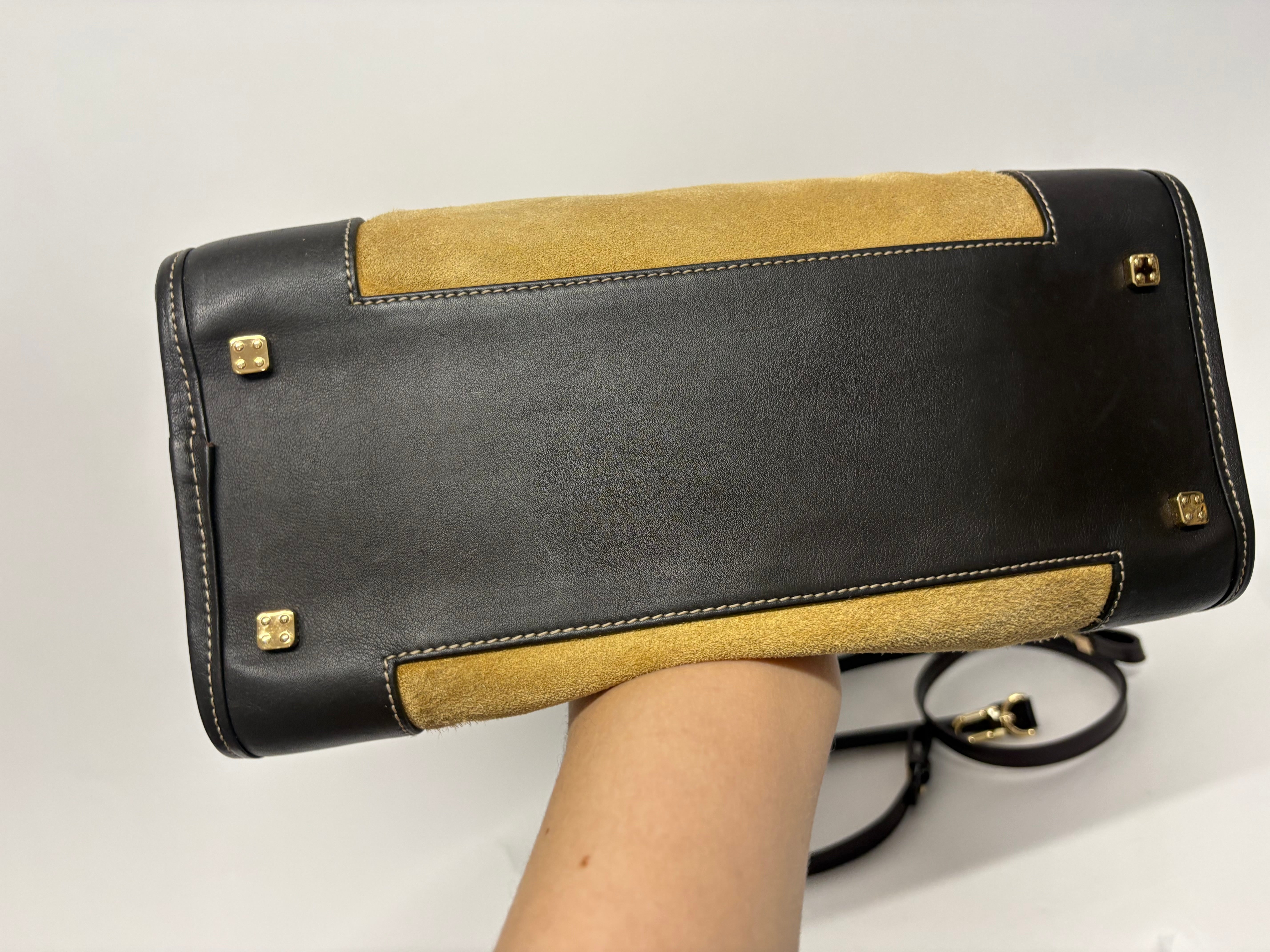 Loewe Amazona ante oro 32 marrón con bandolera extra