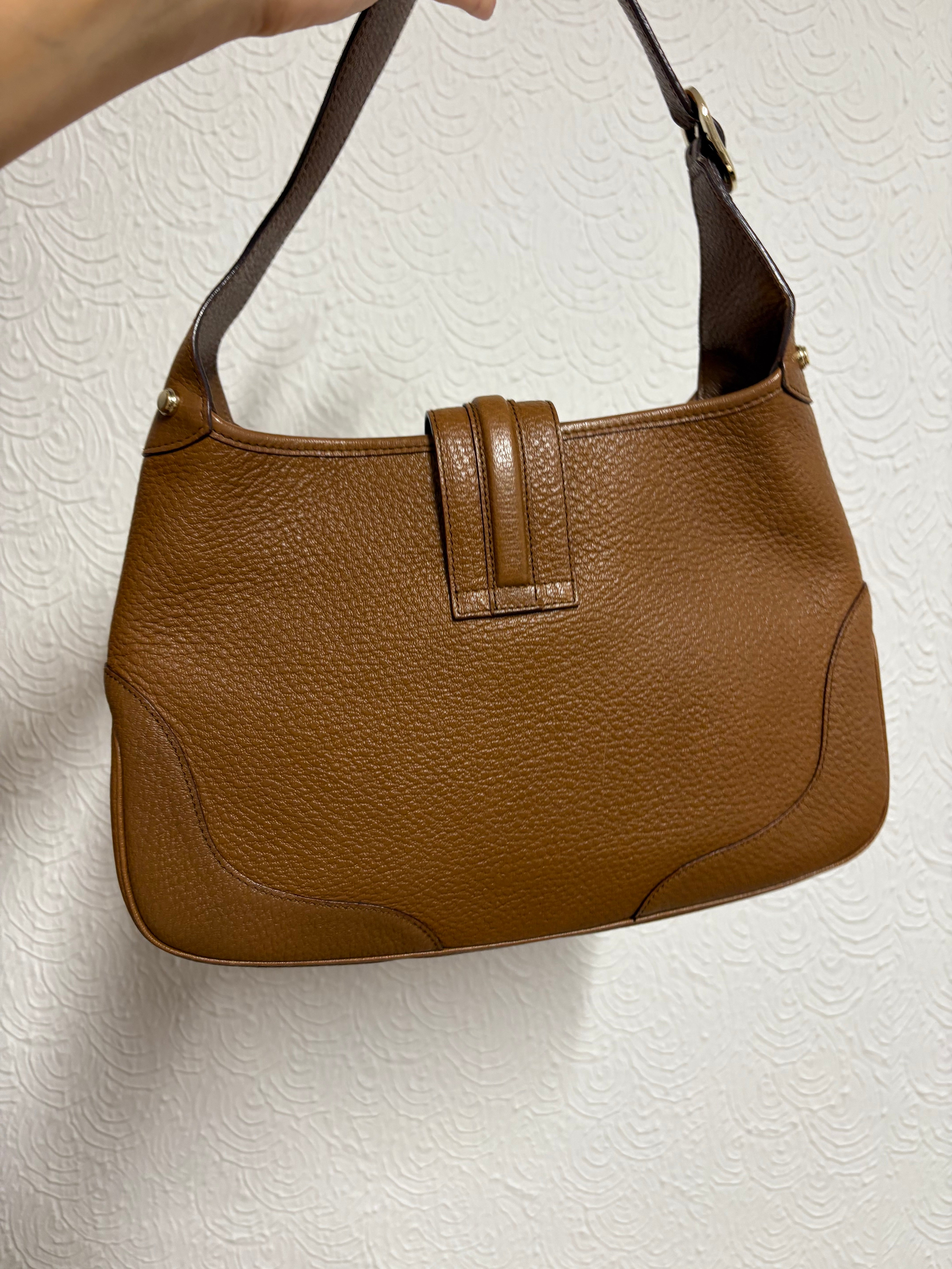 Gucci Jackie Shoulder Bag Piel Marrón · Broche G Dorado