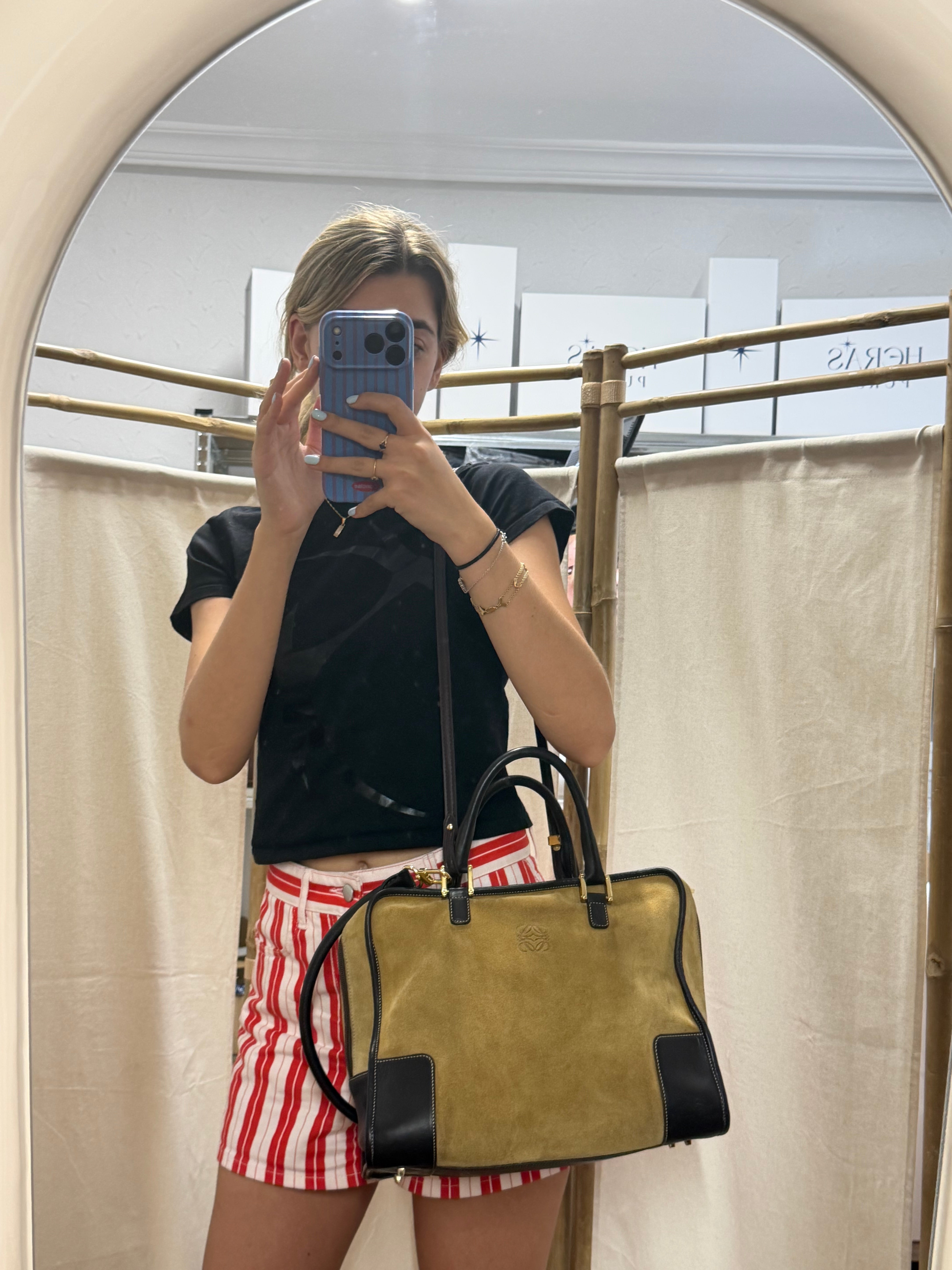 Loewe Amazona 32 Ante Oro y Piel Marrón