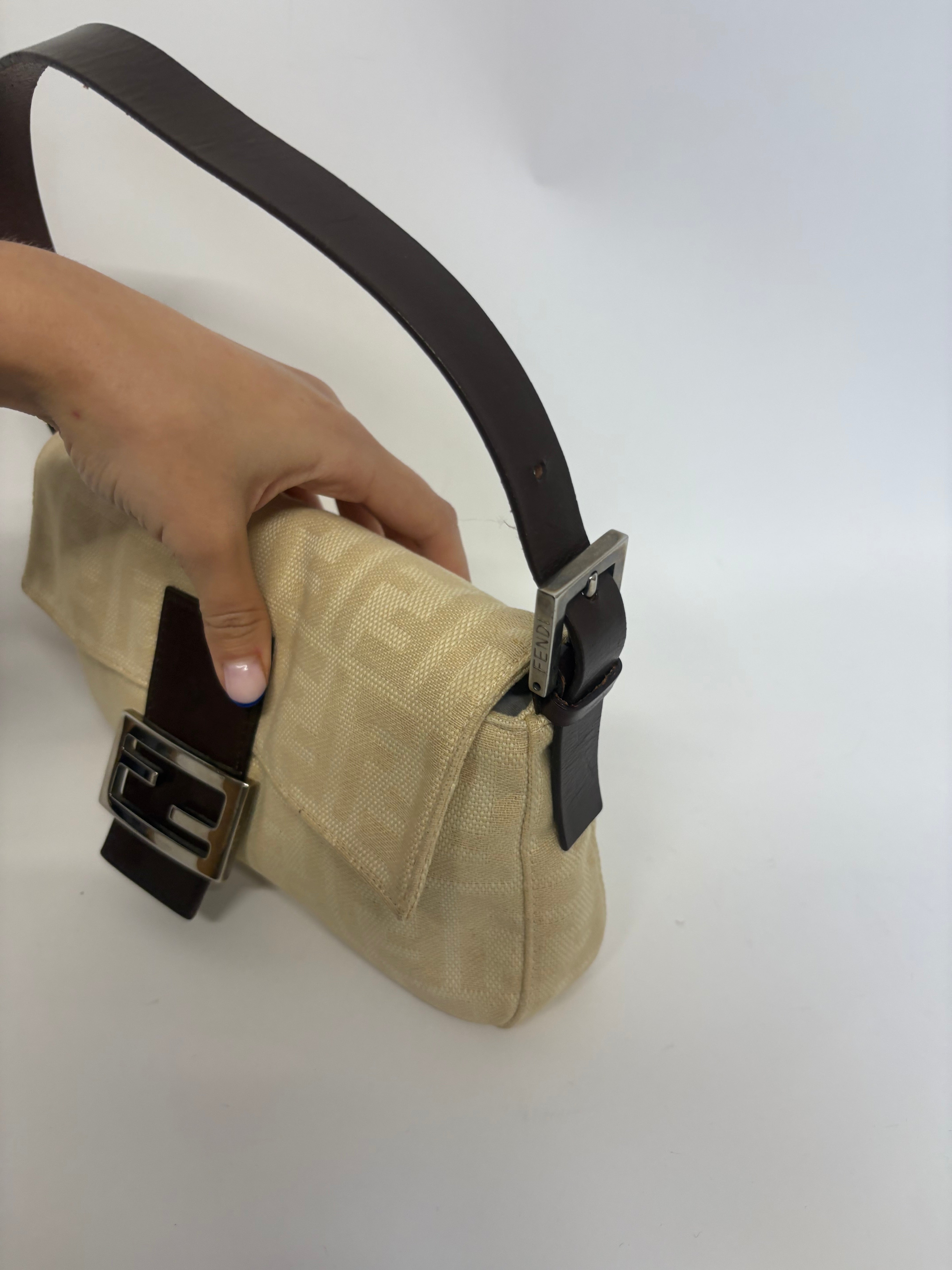 Fendi Baguette Zucca Canvas FF beige