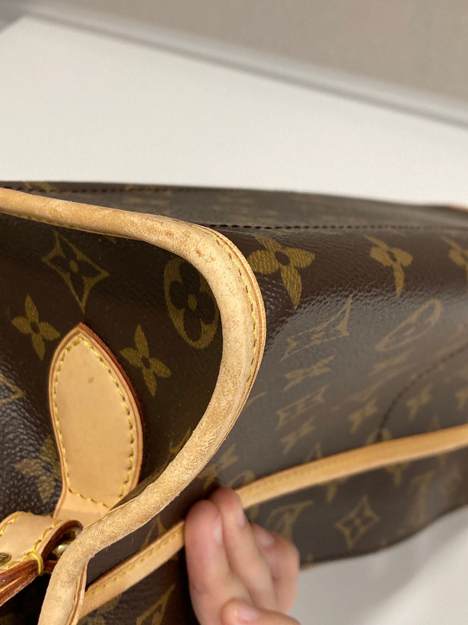 Louis Vuitton bandolera long