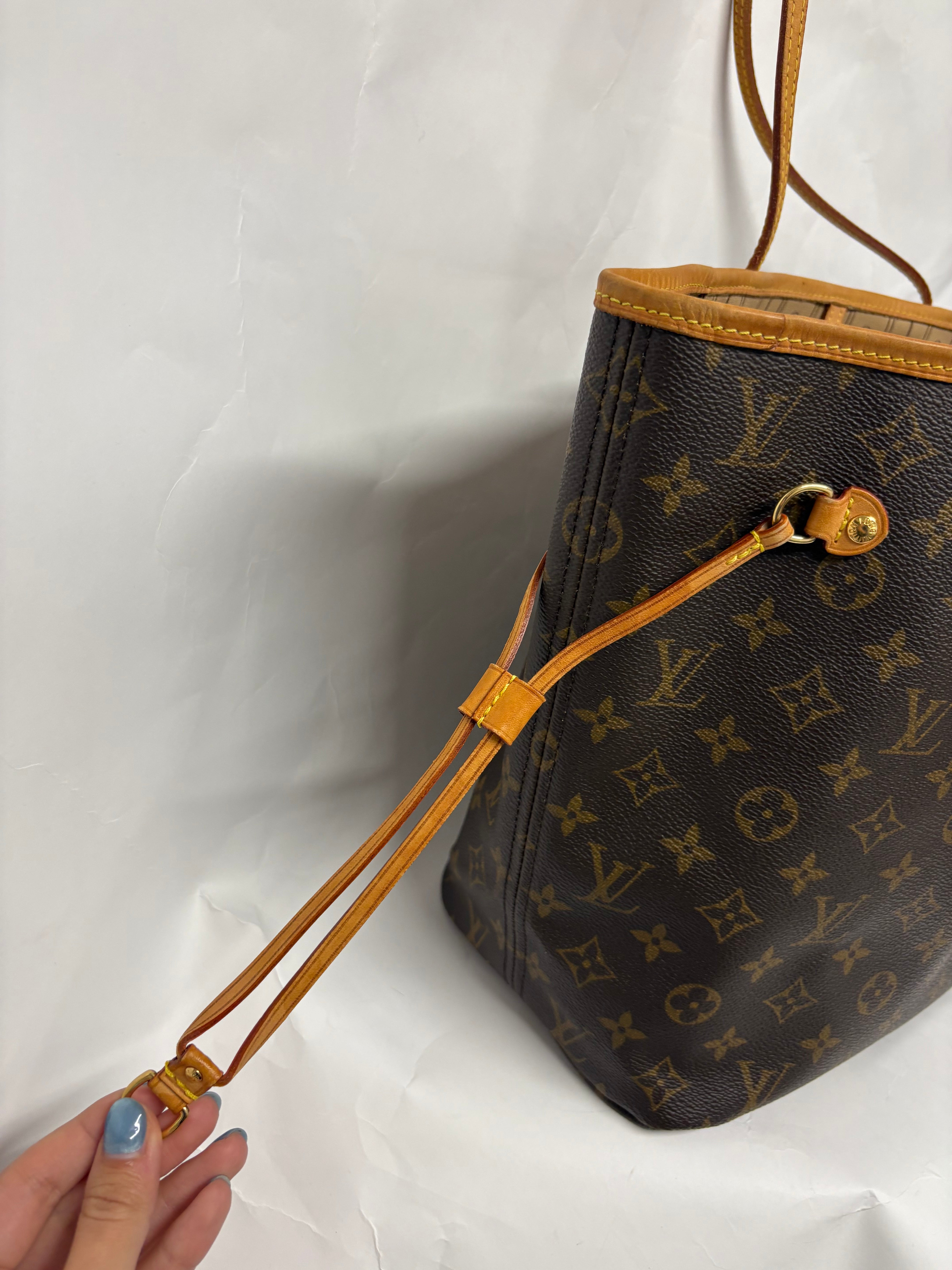 Louis Vuitton Neverfull MM Monogram y Beige