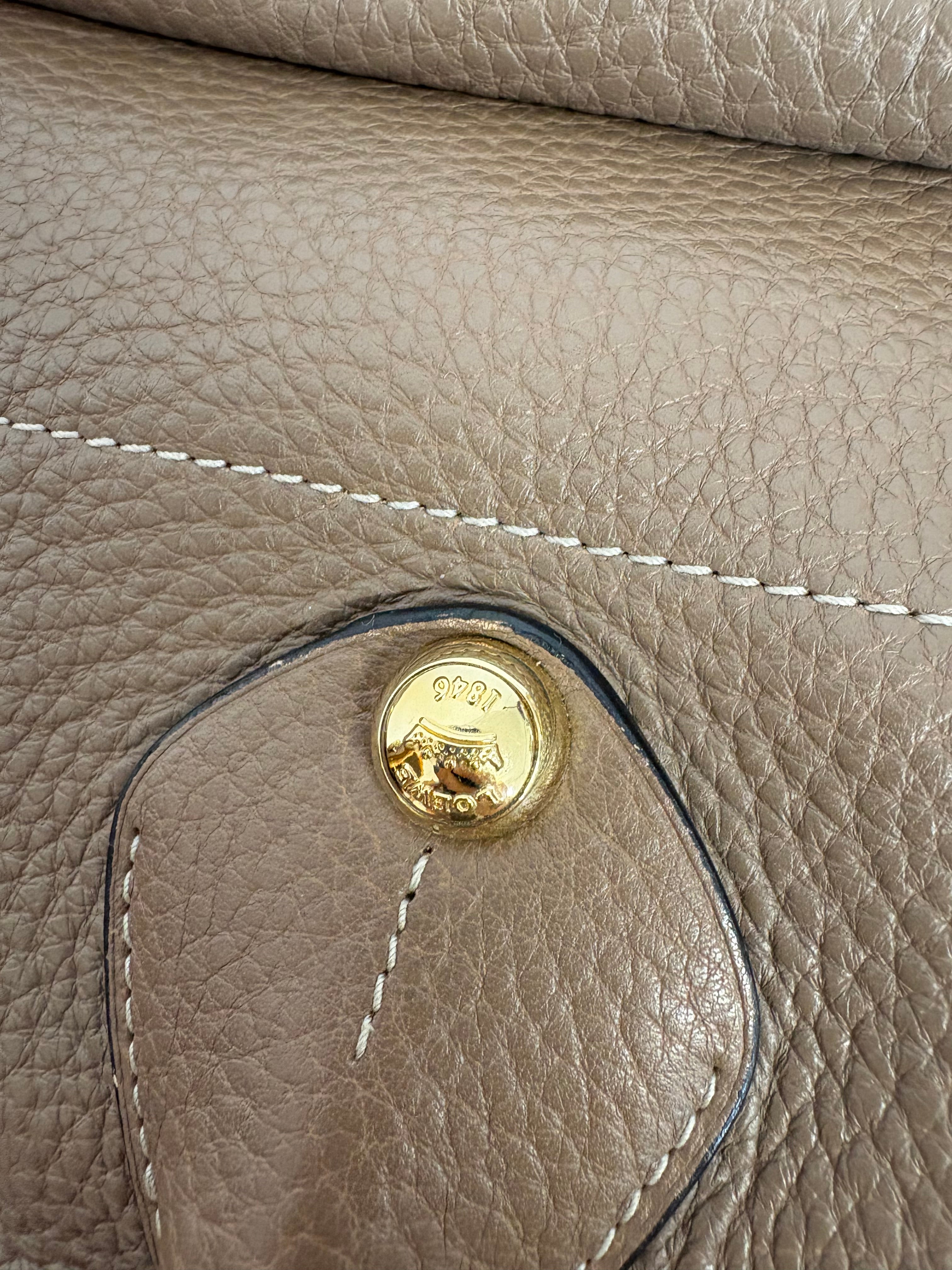 LOEWE Boston Bag Ostrich Pocket Edition grande camel