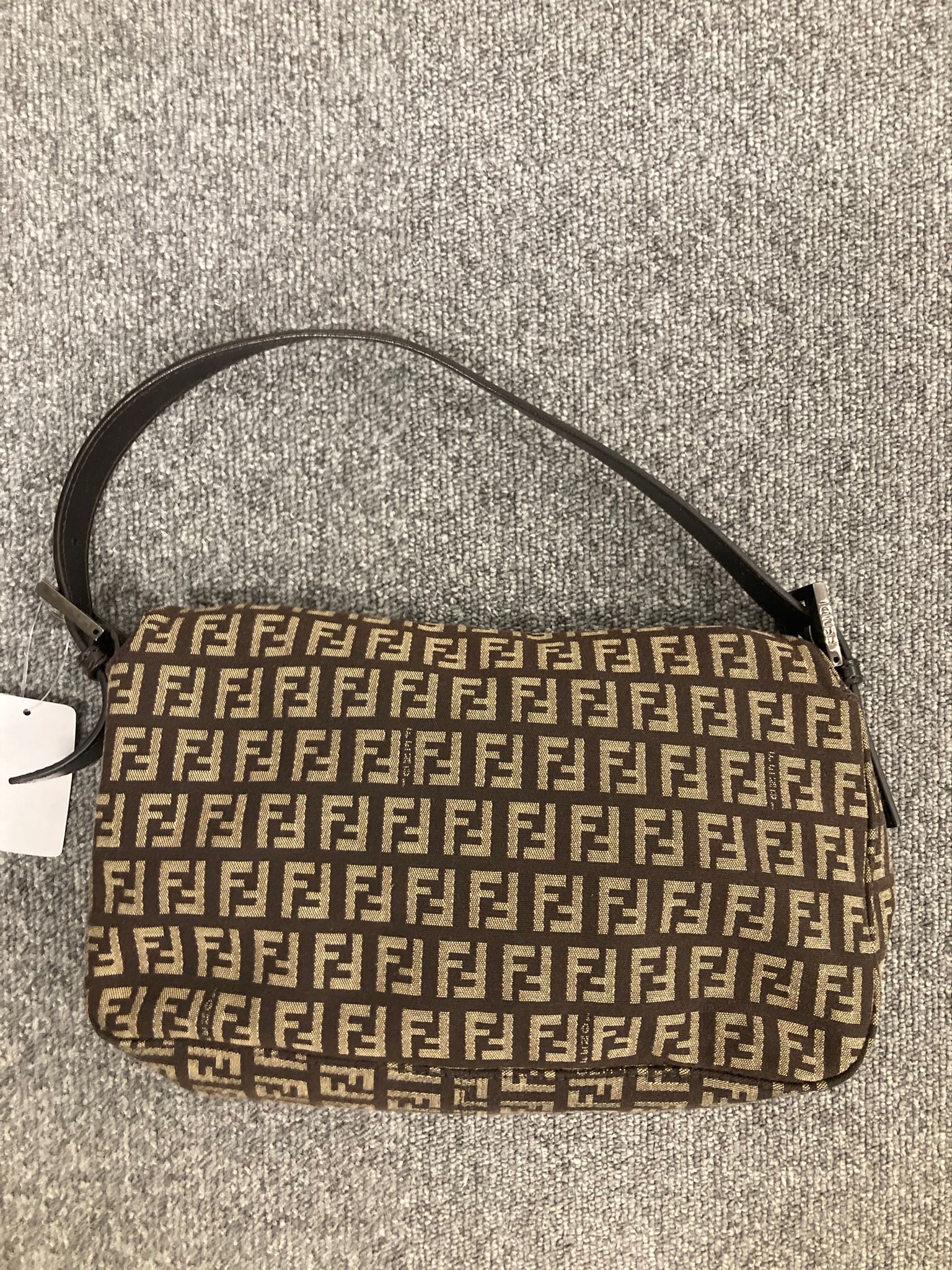 Fendi baguette marrón