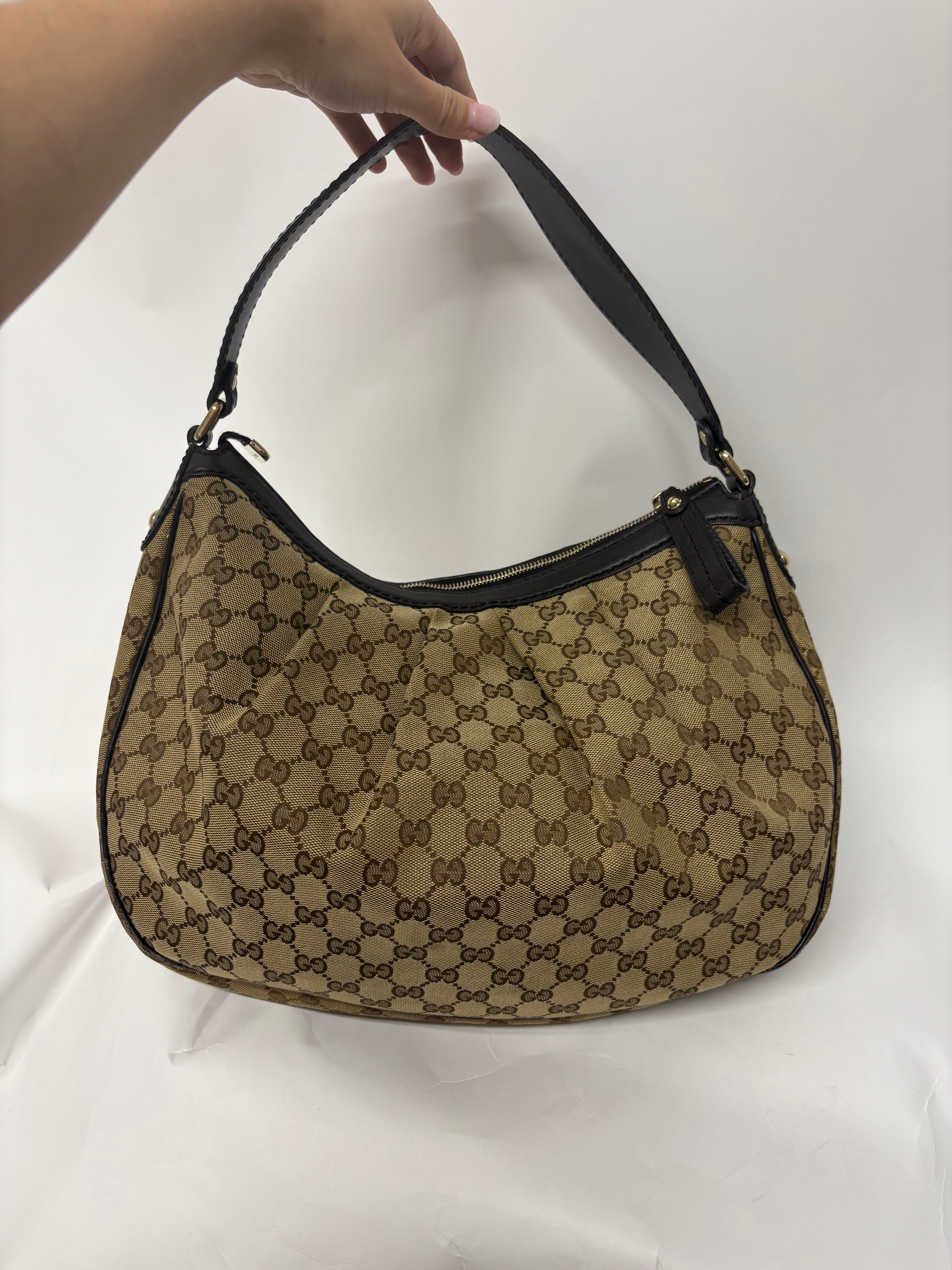Gucci Sukey GG Canvas Hobo XL – Beige y Piel Marrón Oscura