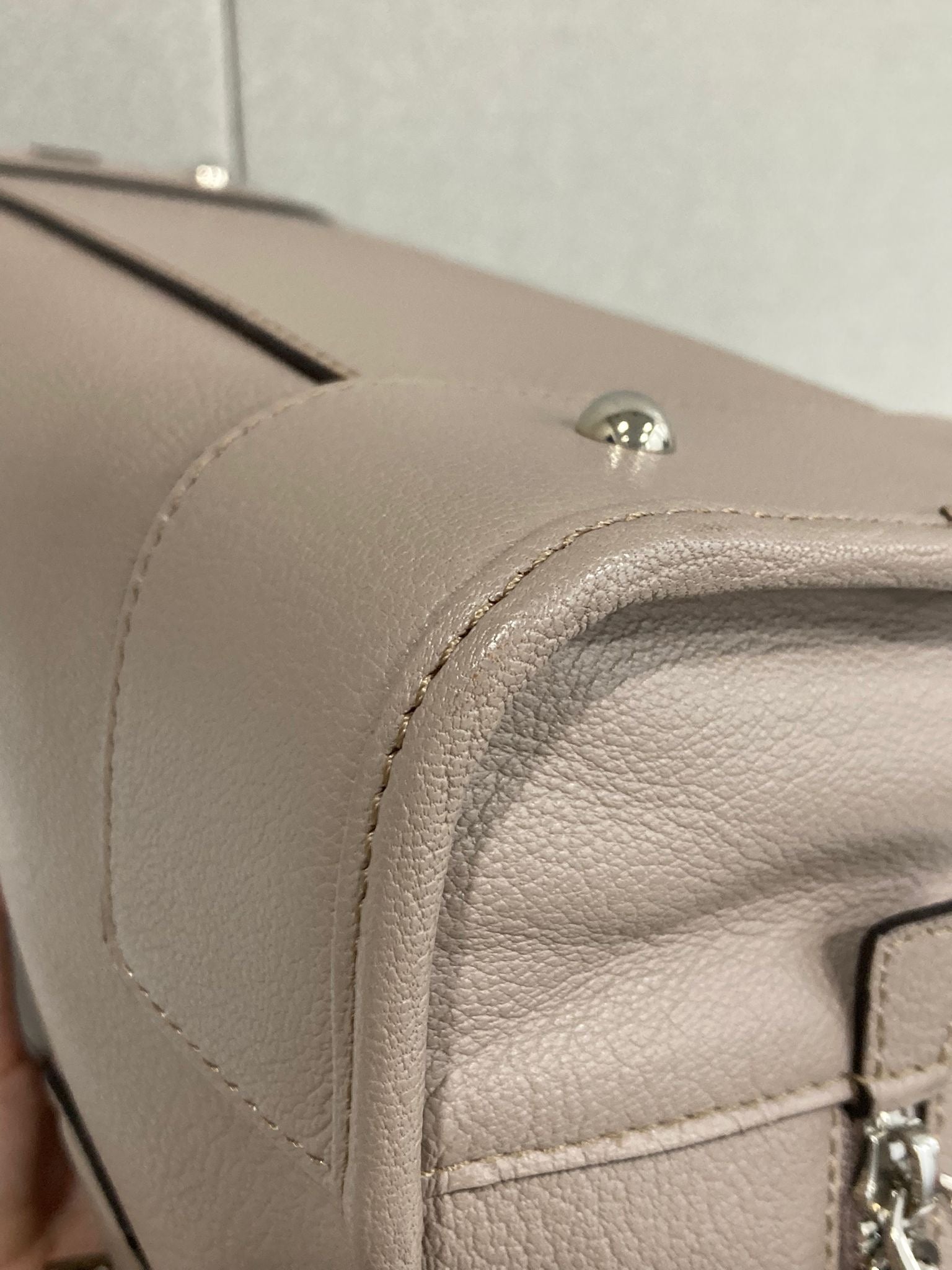 Loewe amazona 30 beige gris