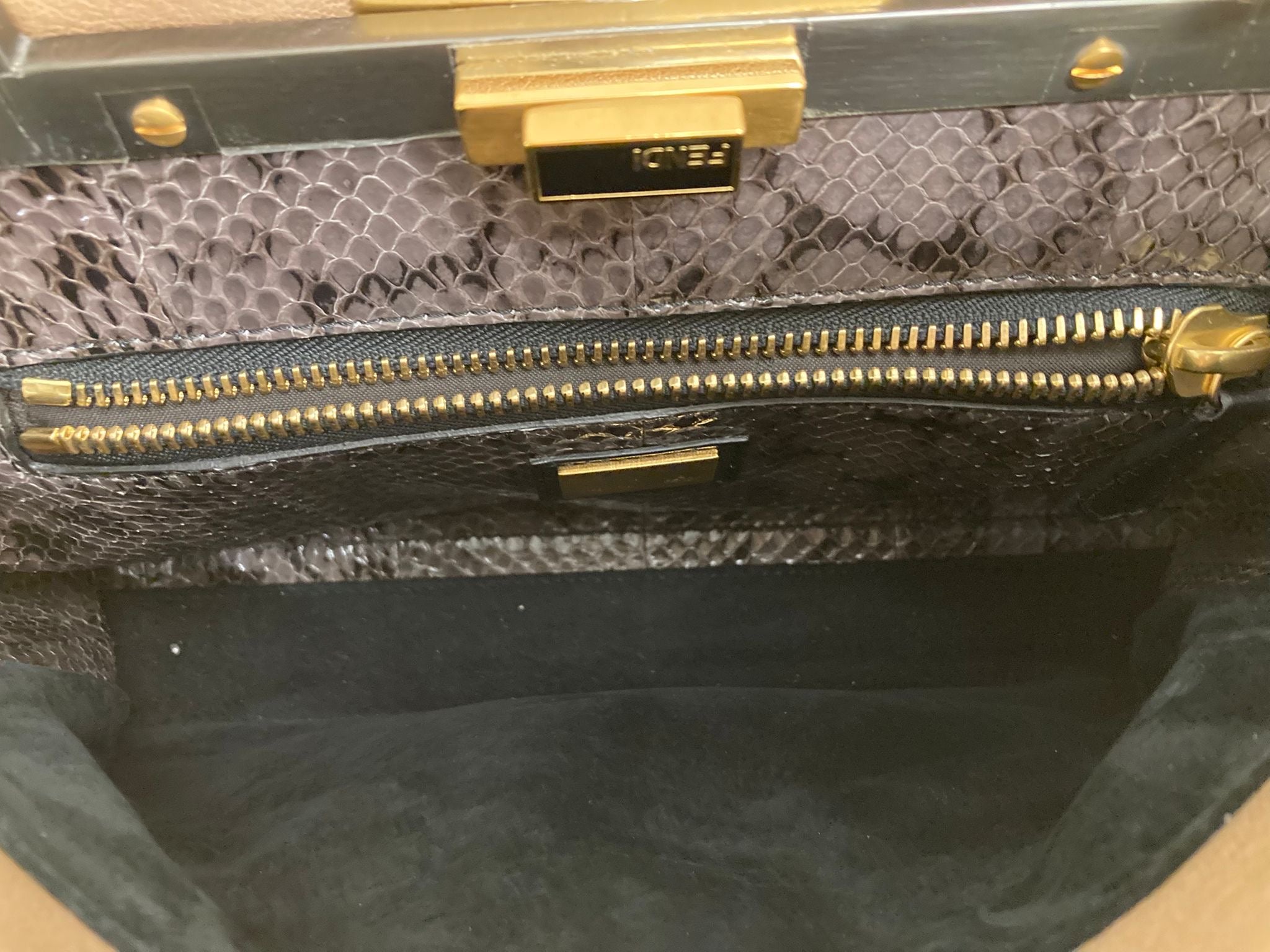 Fendi peekaboo Beige topo bandolera mediano