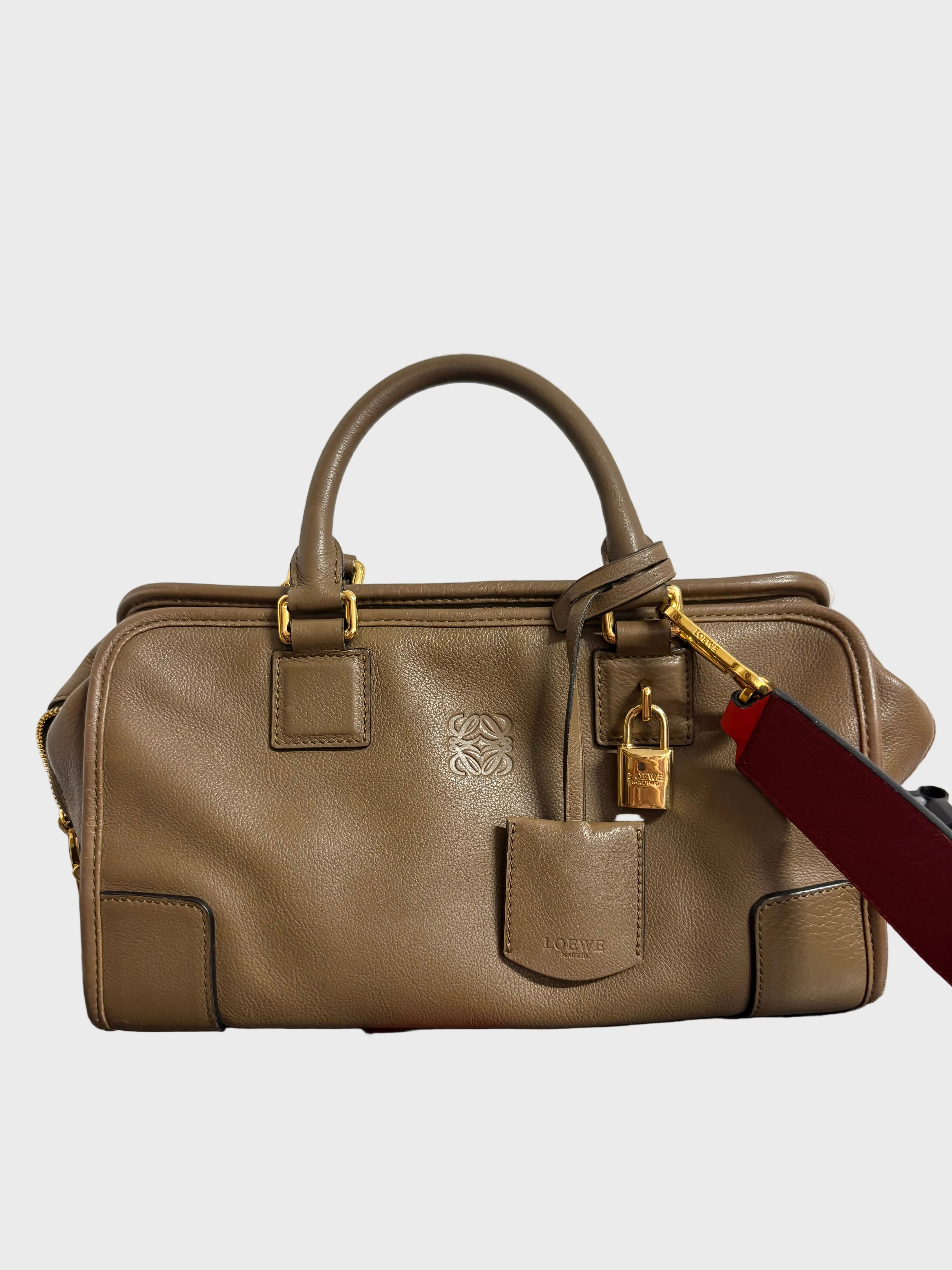 Loewe amazona 30 pequeño piel marrón topo con bandolera extra roja