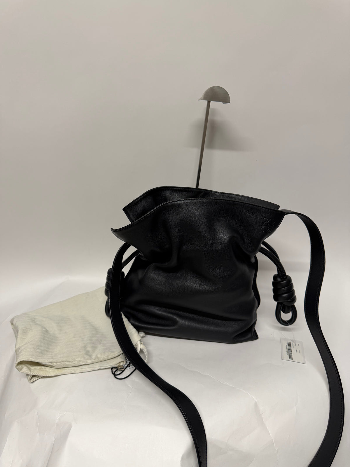 Loewe Flamenco Knot Tote Piel Negra mediana