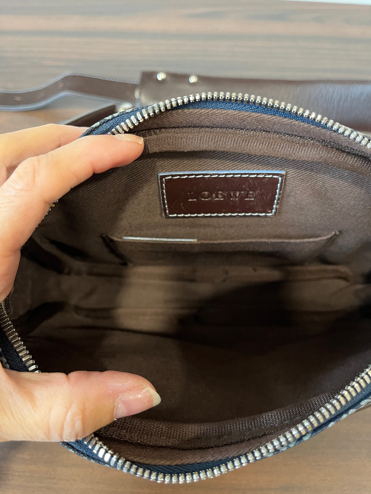 Loewe Belt Bag Jacquard Anagrama Azul Marino · tres en Uno