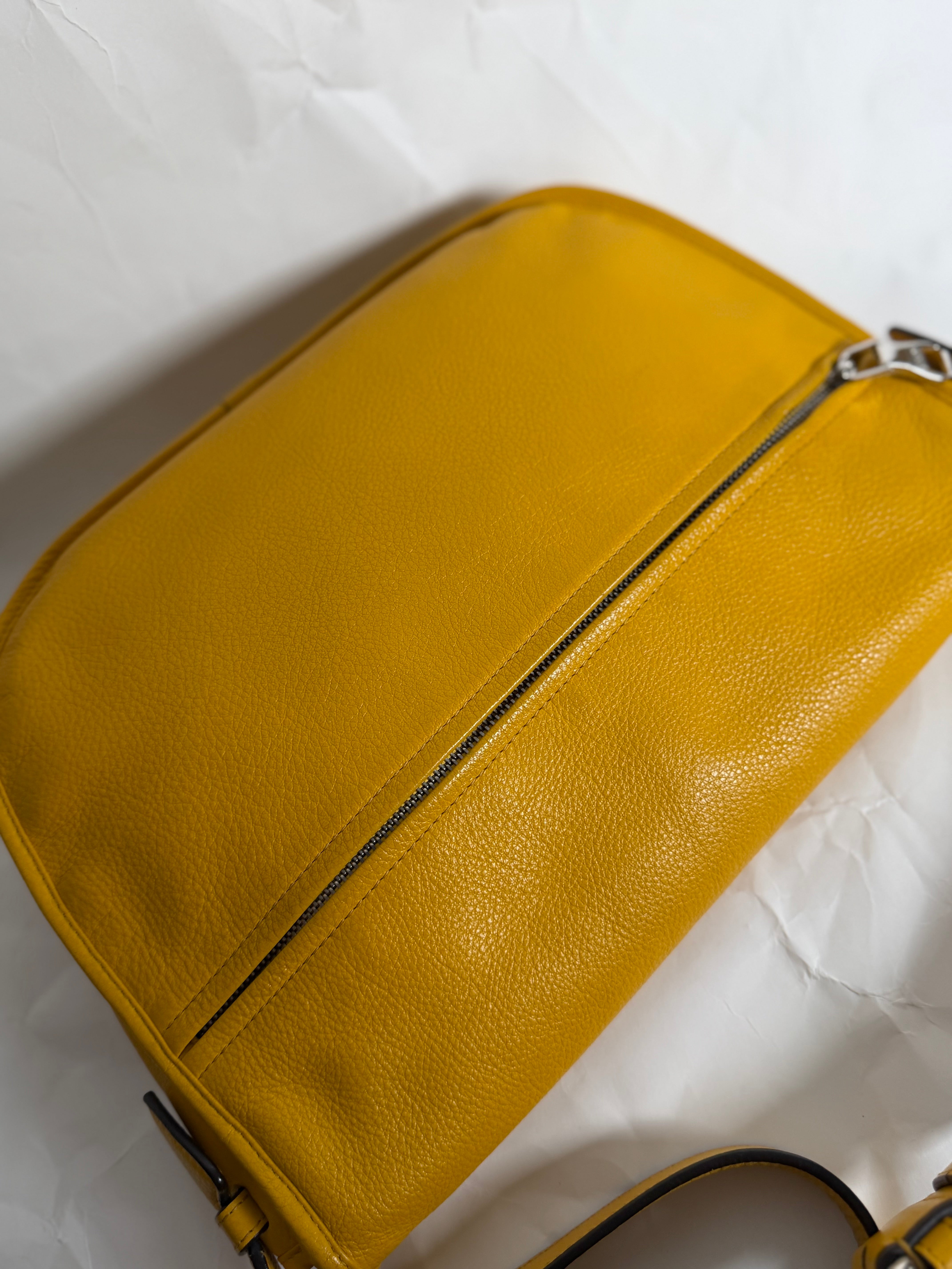 Loewe heritage grande Amarillo