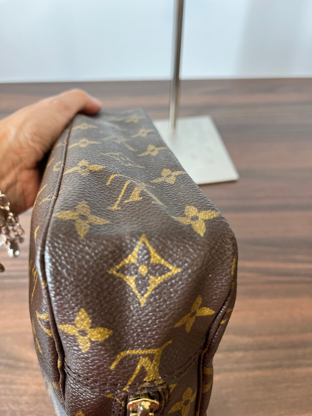 Louis Vuitton Trousse Toilette 23 Lona Monogram