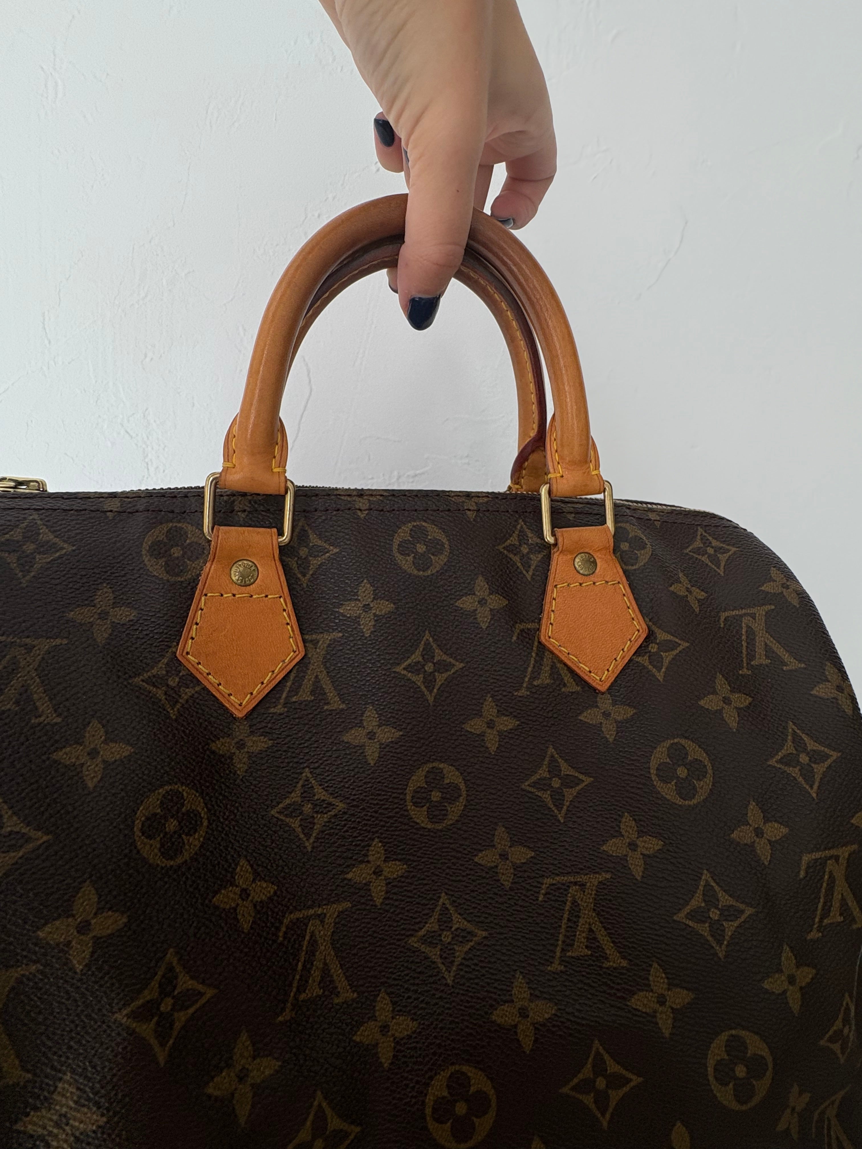 Louis Vuitton Speedy 30