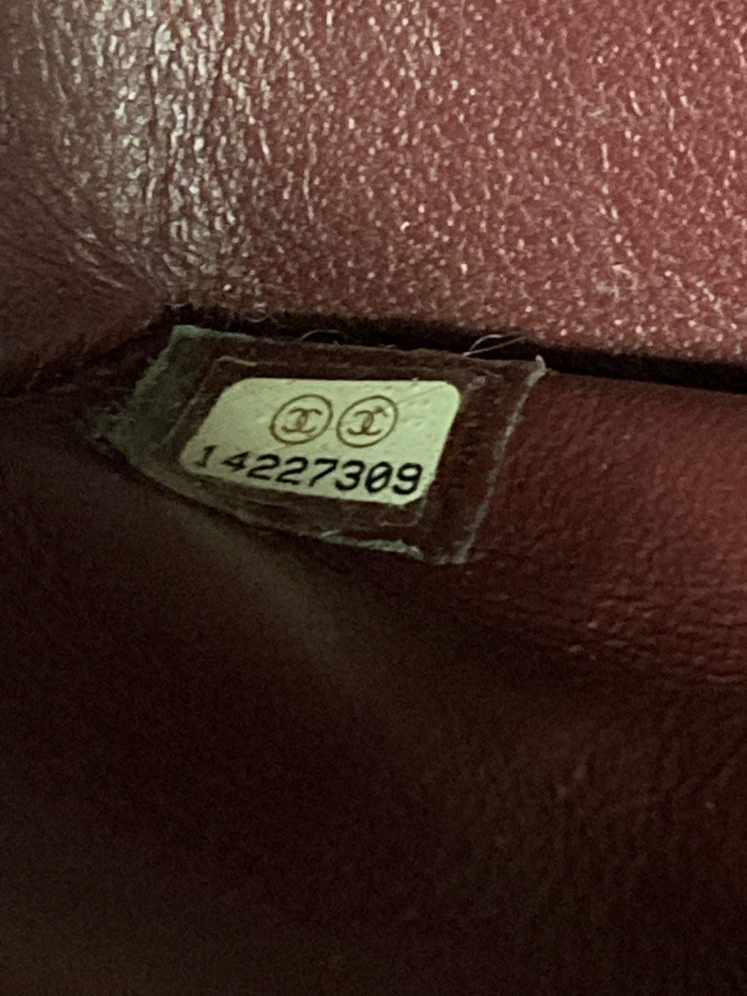 CHANEL Classic Double Flap 34 Caviar Bordeaux con herrajes plateados
