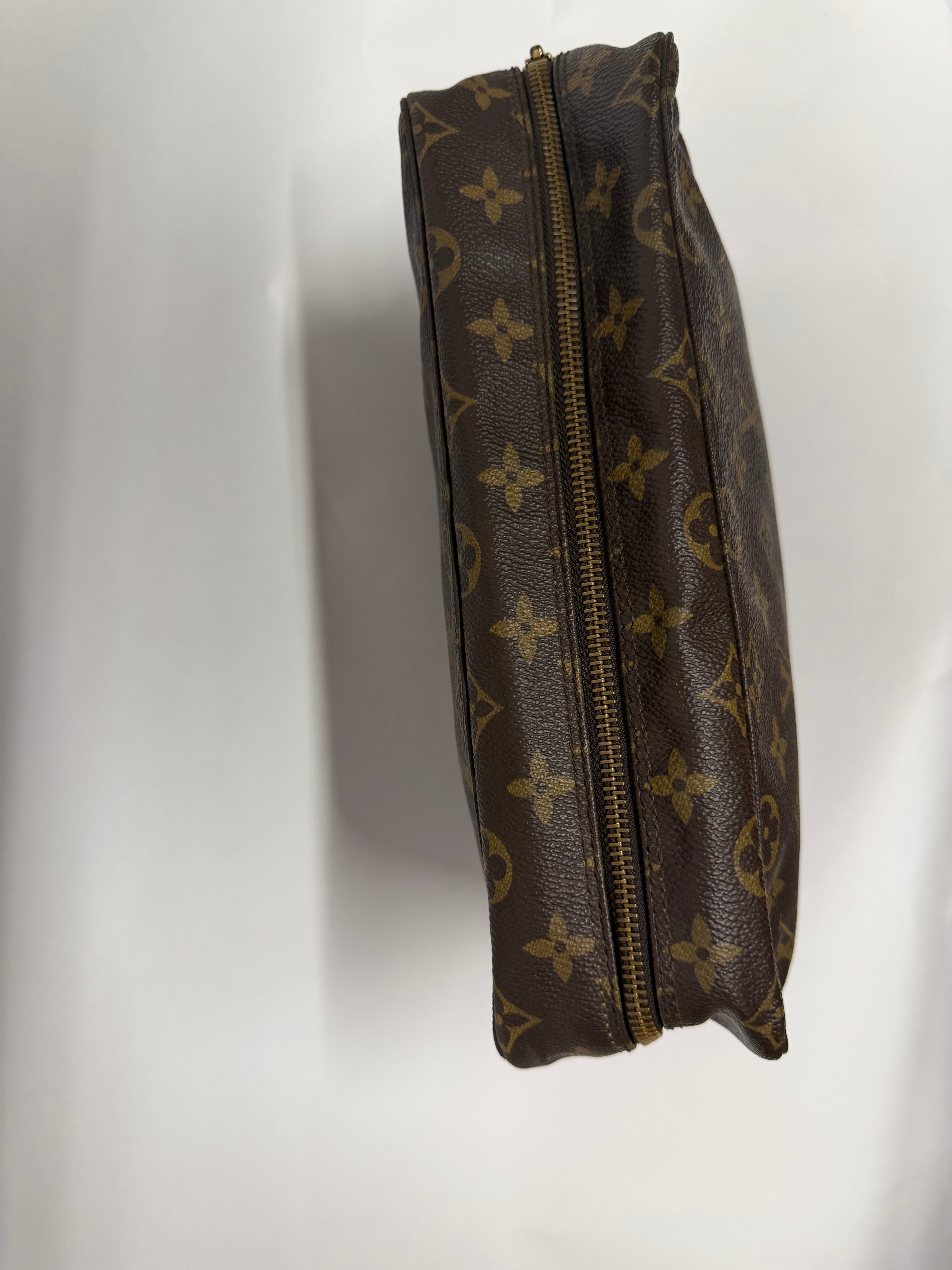Louis Vuitton Trousse Toilette 28 Monogram
