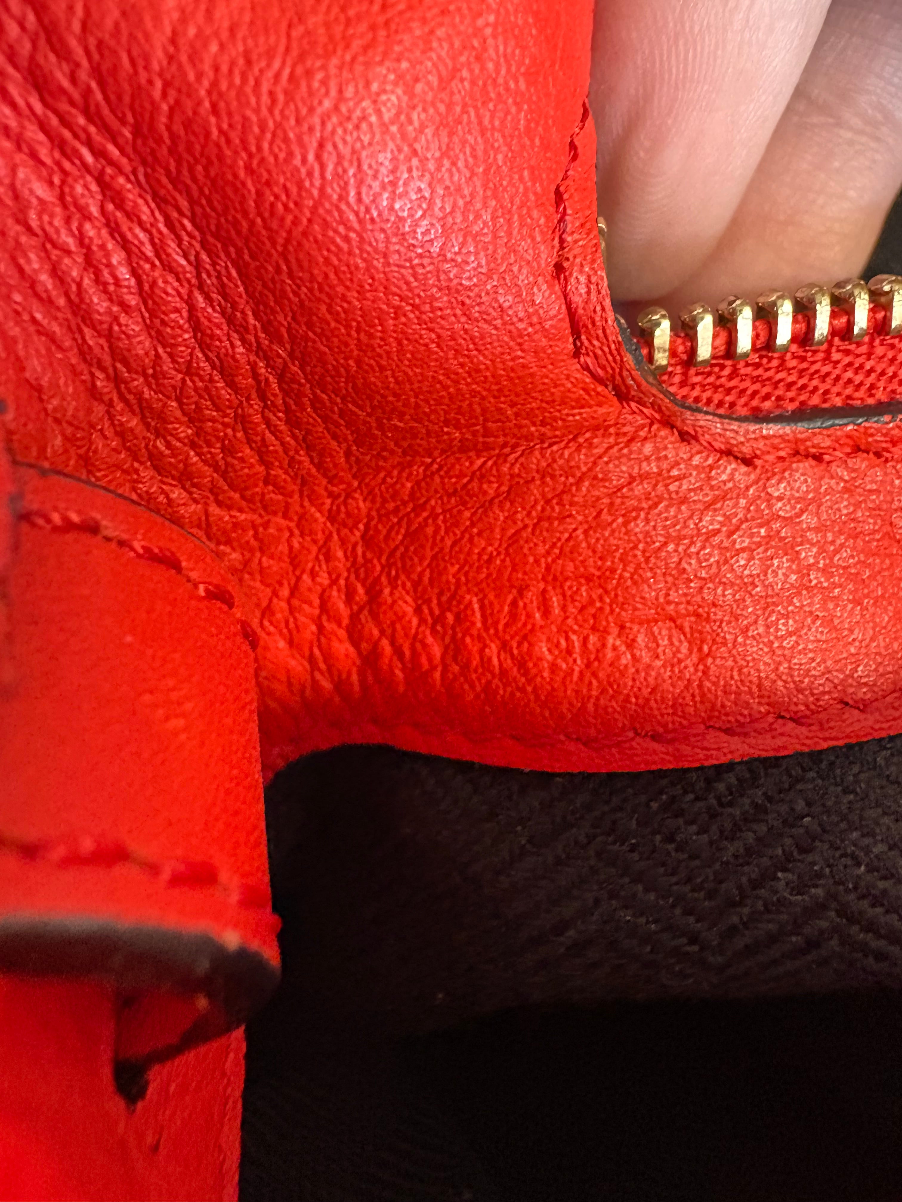 Loewe Flamenco Knot Bolso bandolera piel roja