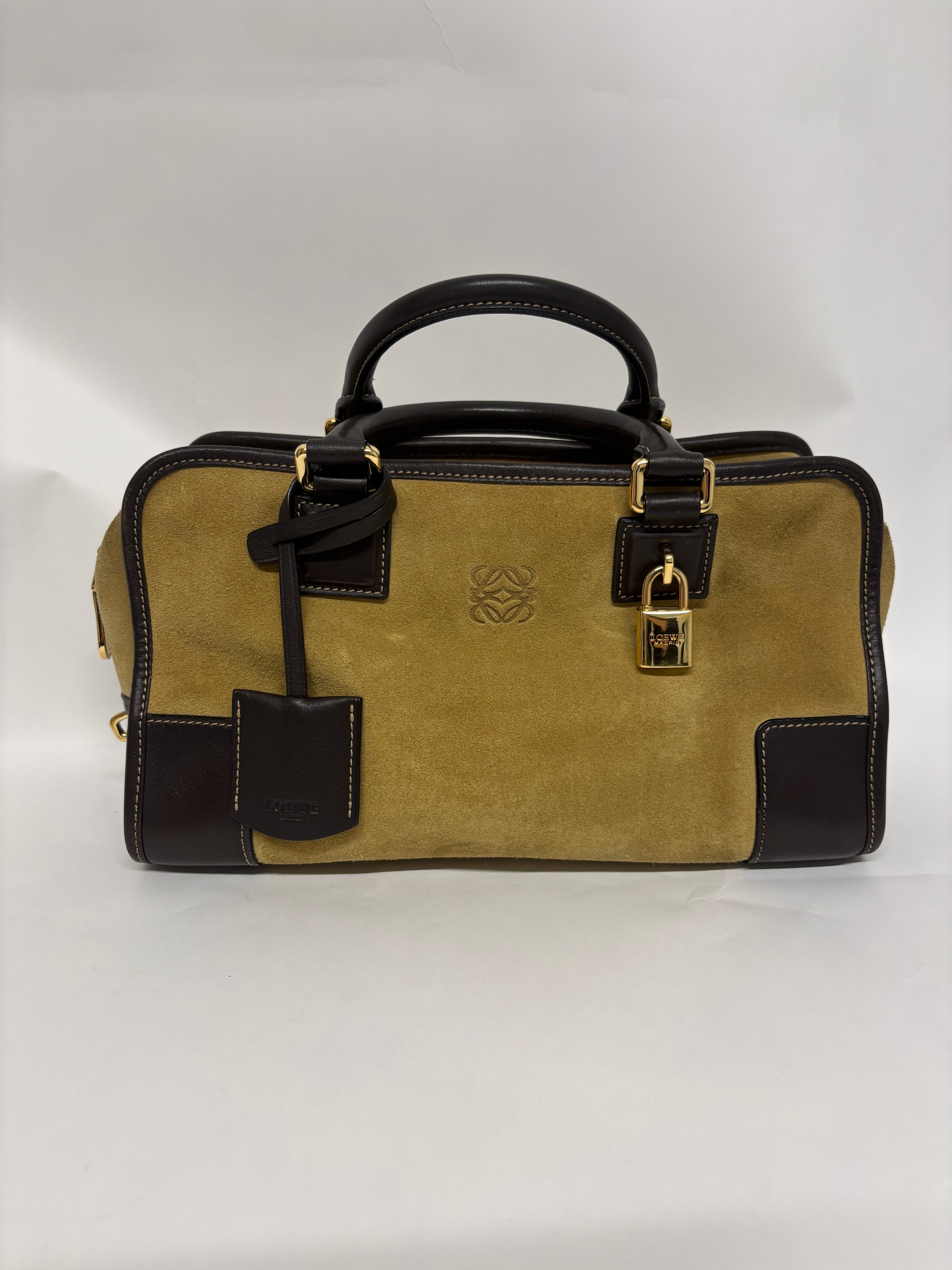 Loewe Amazona 30 ante oro marrón