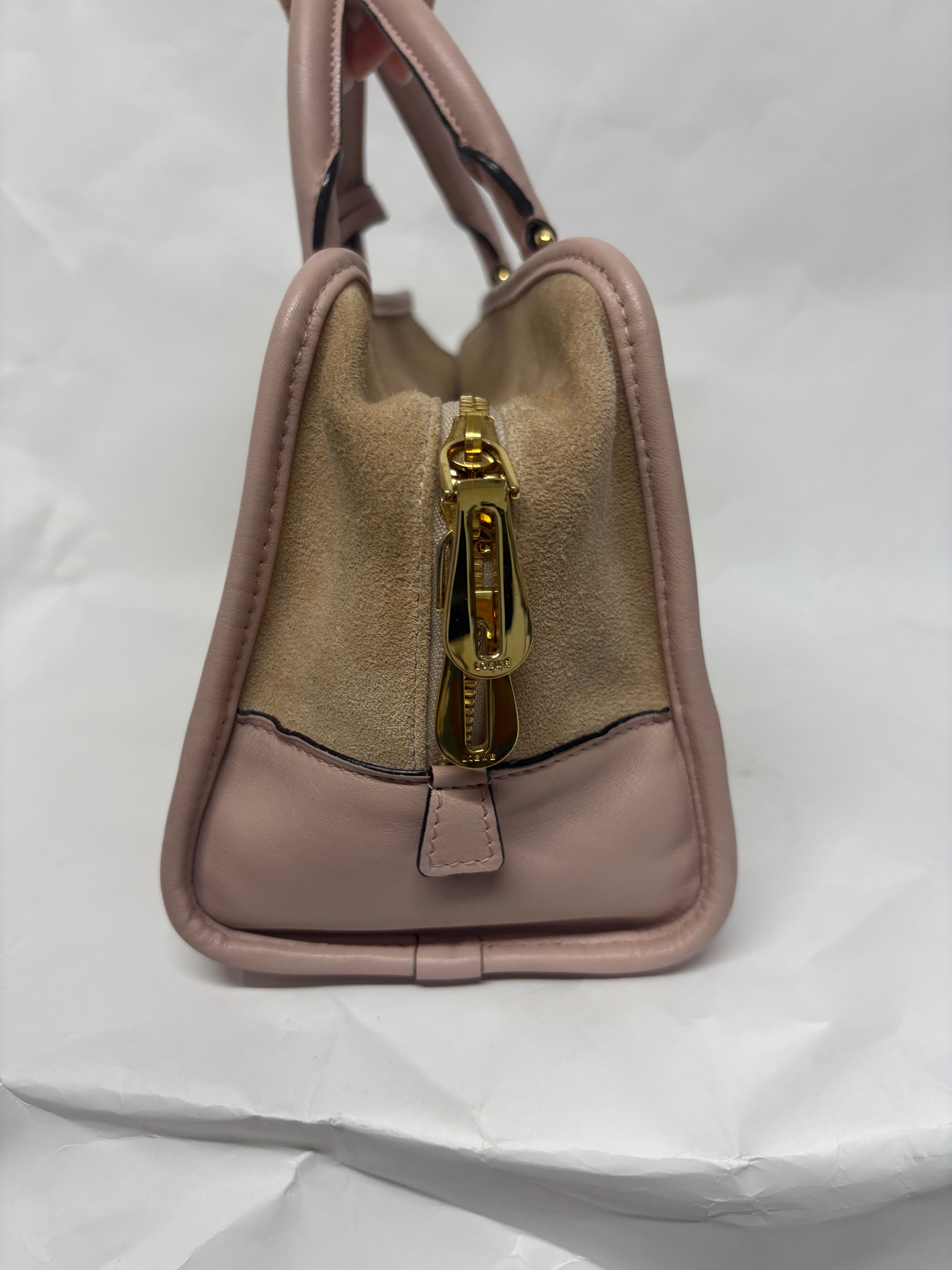 Loewe amazona 30 ante beige y rosa claro