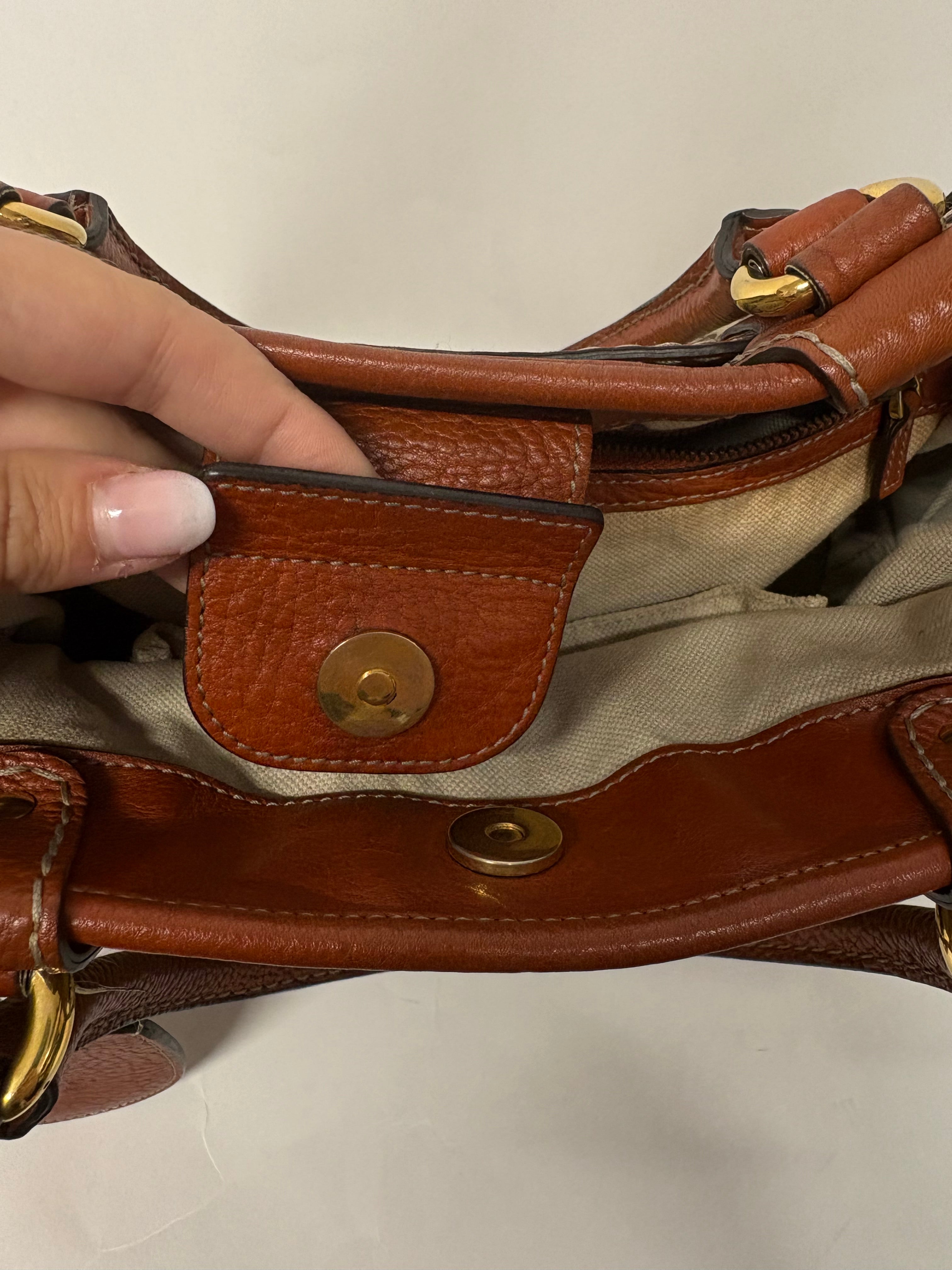 Gucci GG Marmont Tote Small en lona GG Supreme y piel marrón