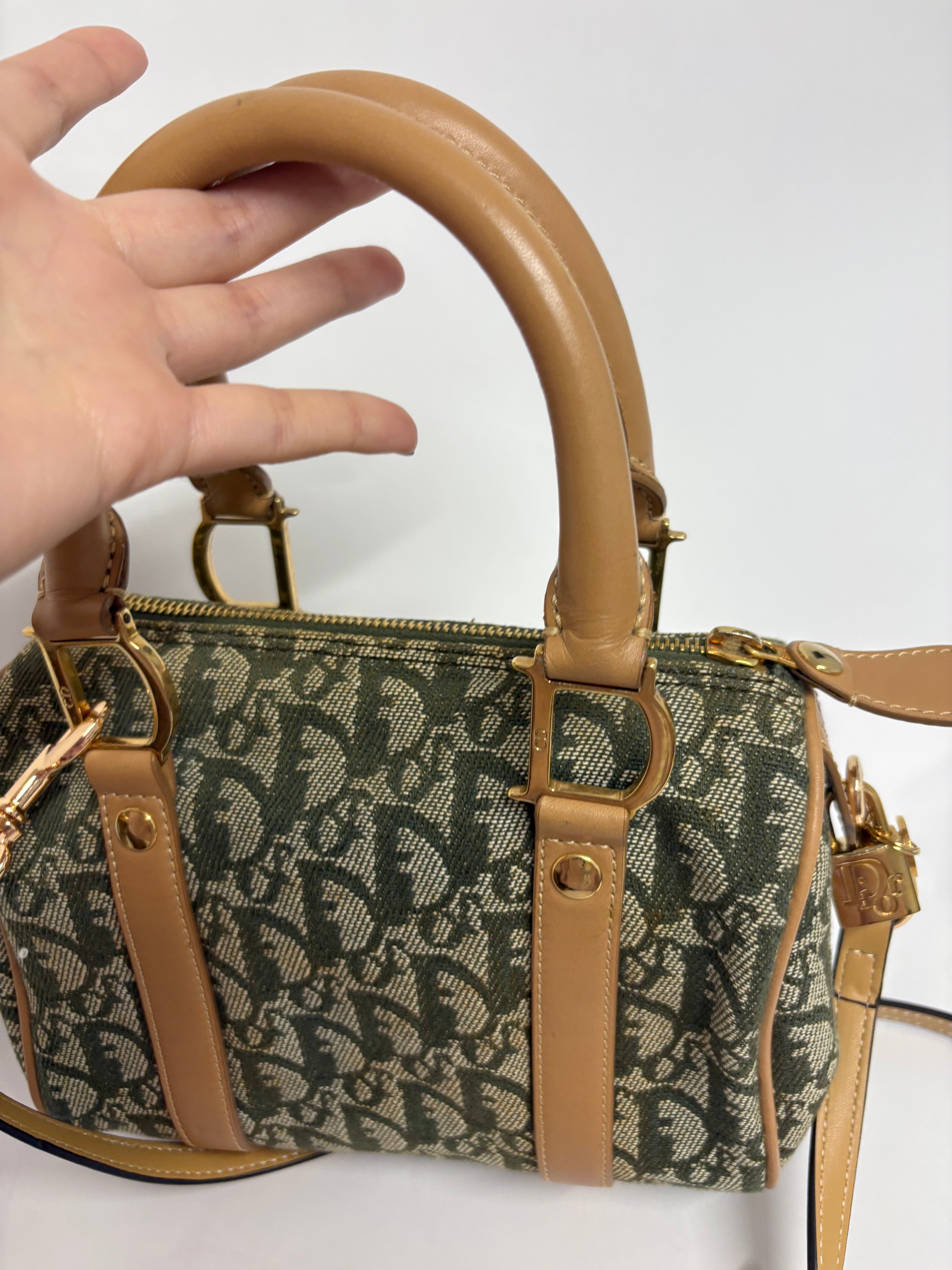 Christian Dior mini Trotter Boston Bag verde y beige con bandolera extra