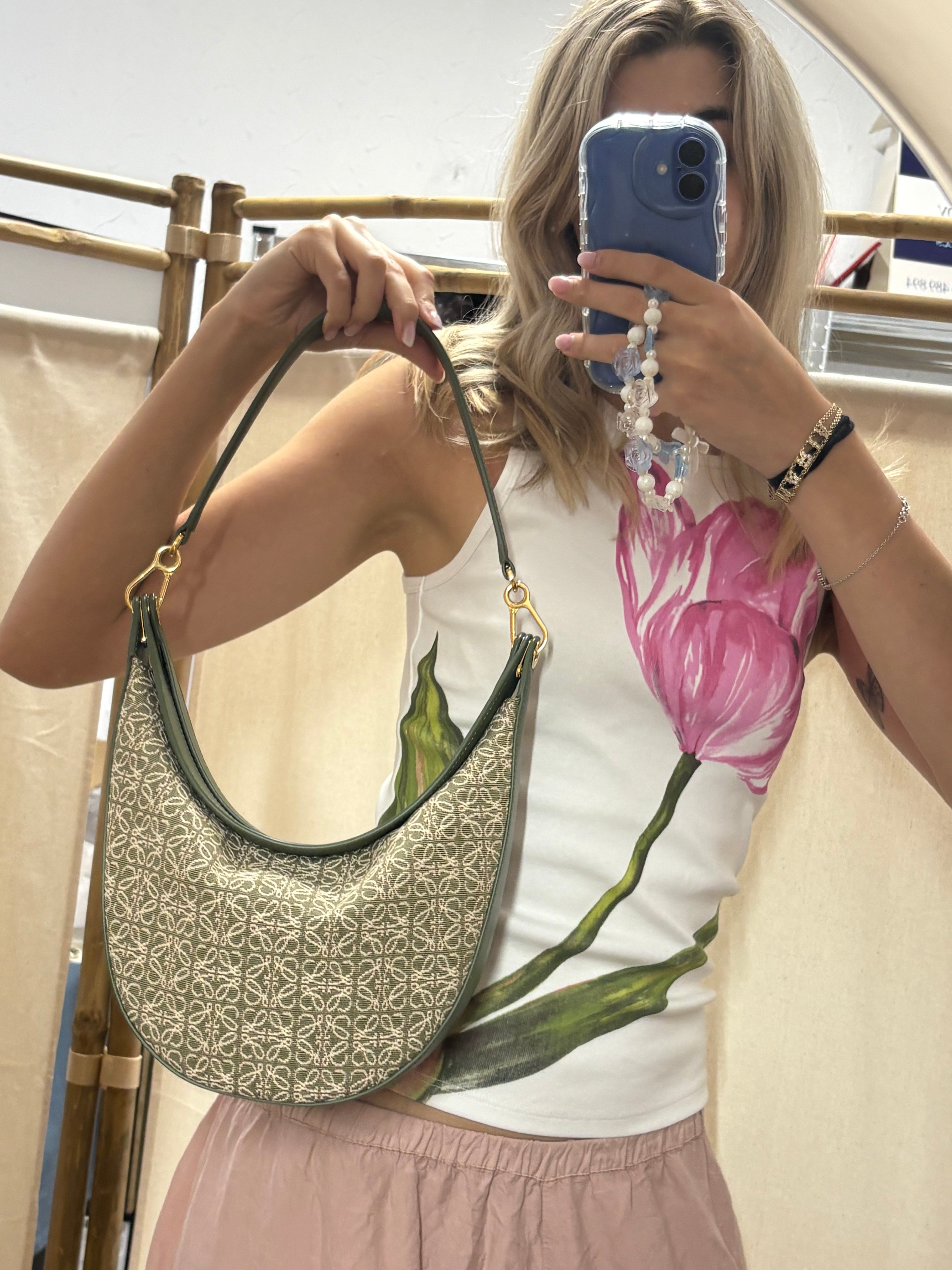 Loewe Luna Hobo Verde Anagrama