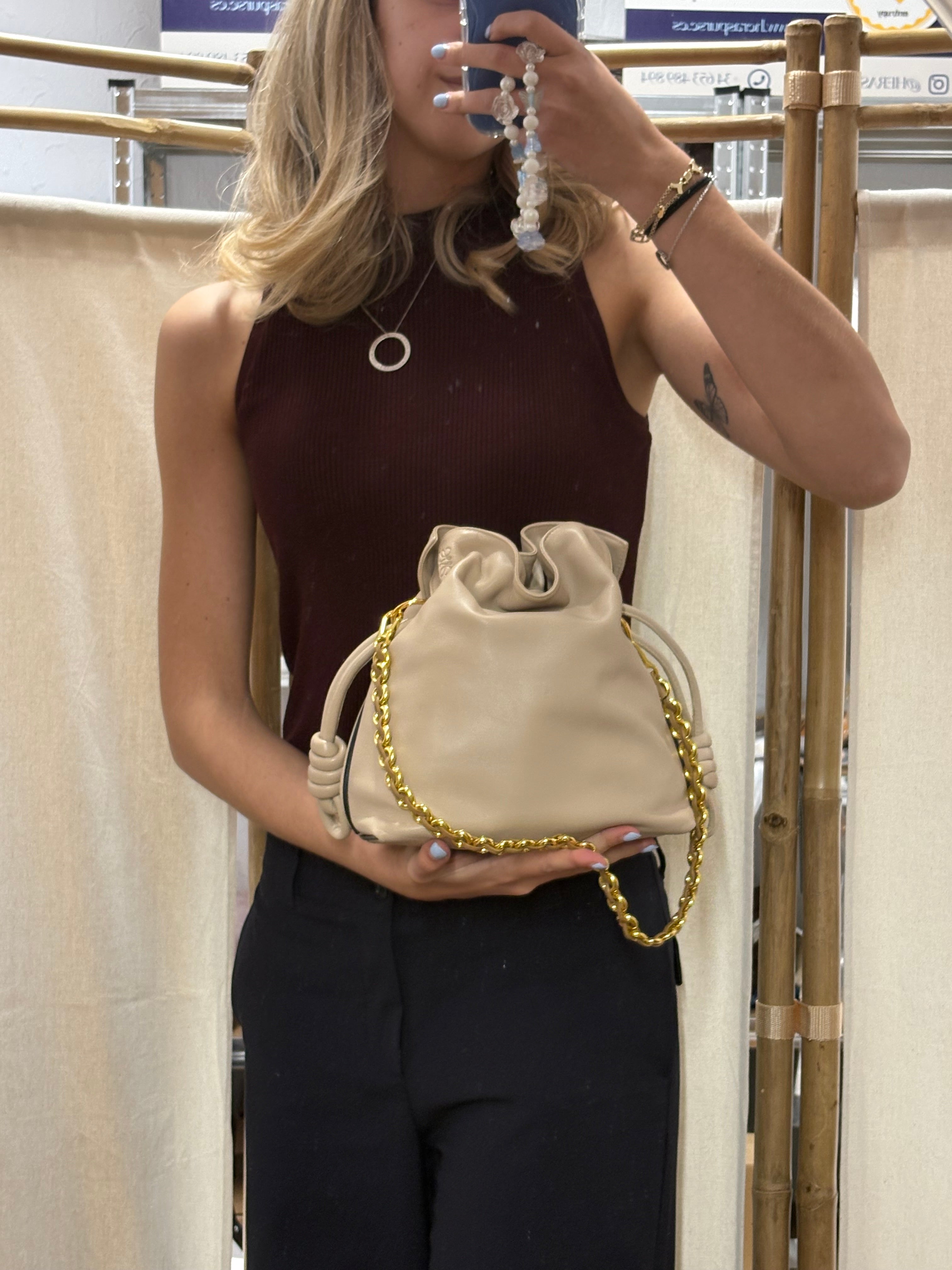 Loewe Flamenco pequeño Knot Beige Piel y Bandolera