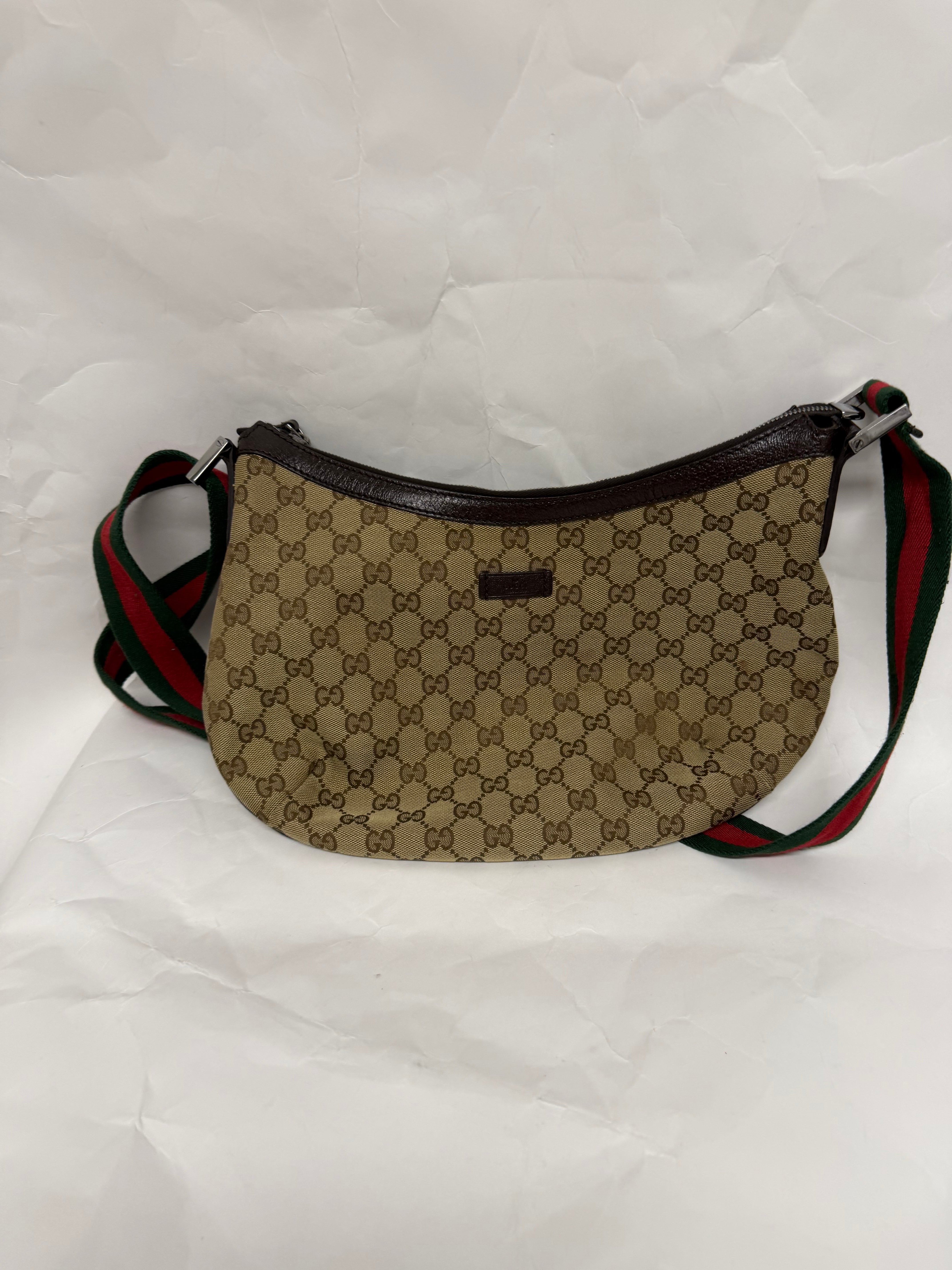 Gucci GG Canvas Messenger Web Stripe