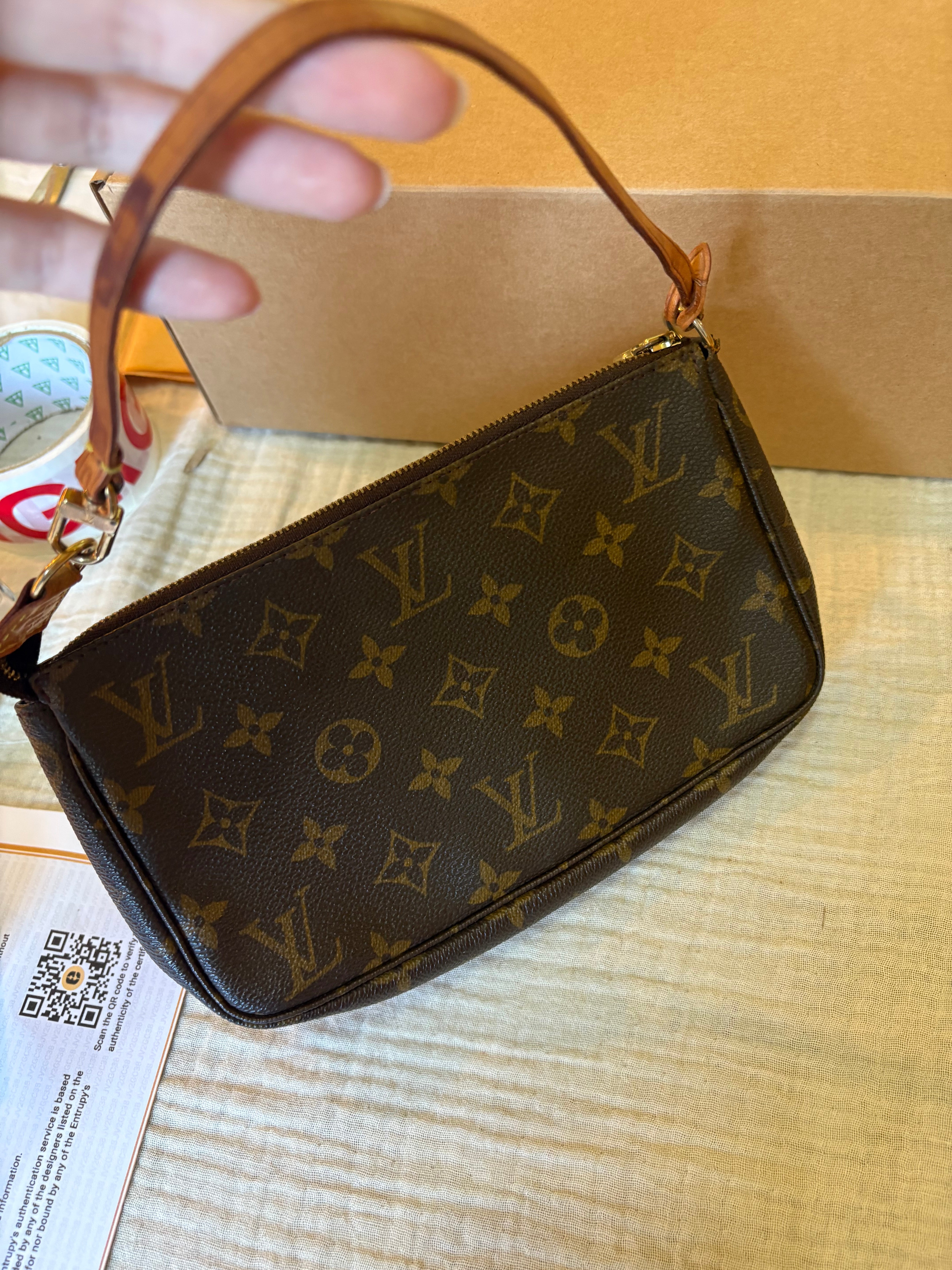Louis Vuitton Pochette vintage
