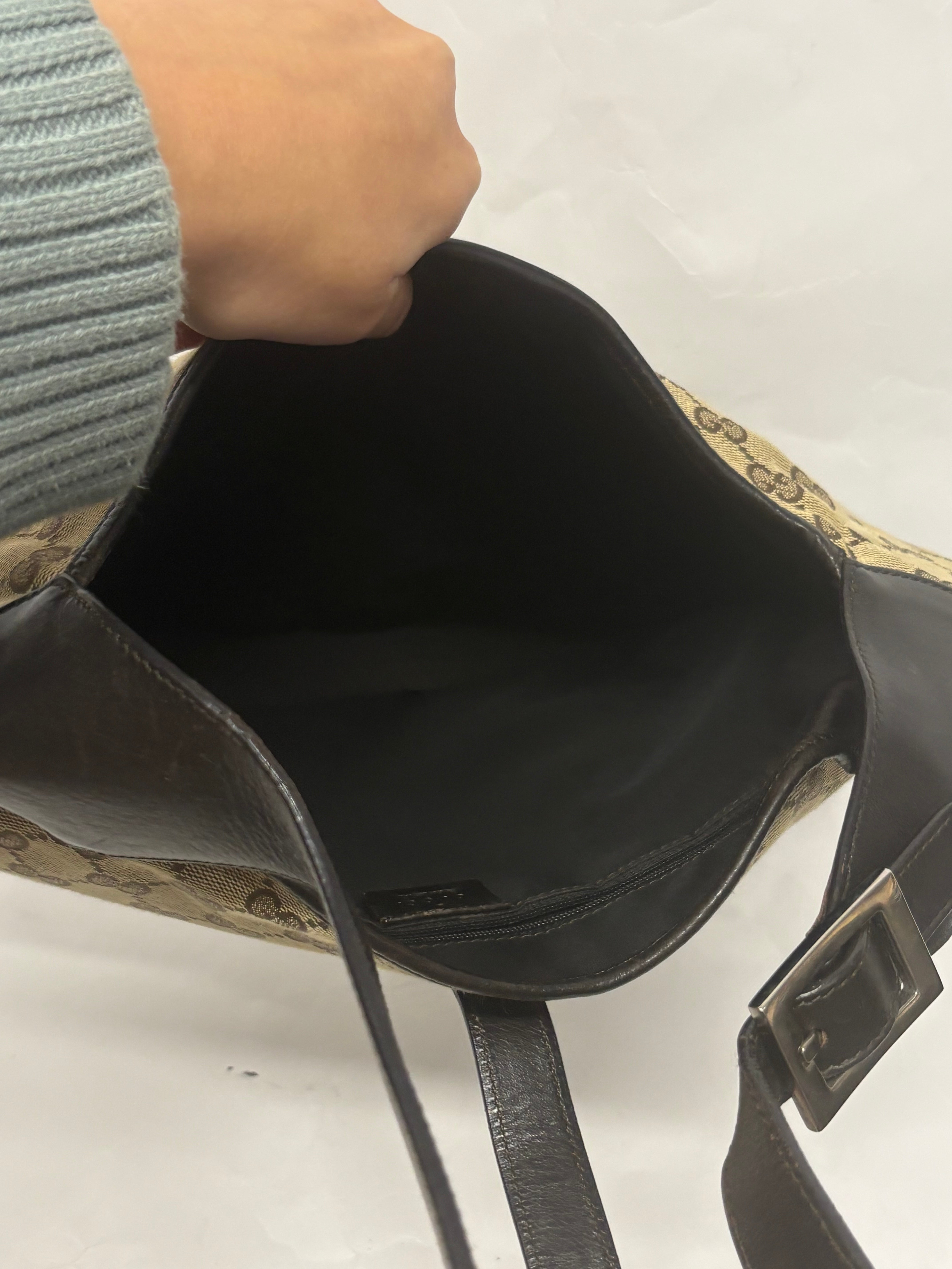 Gucci Jackie Grande Clásico Vintage | GG Canvas & Piel Marrón Oscuro