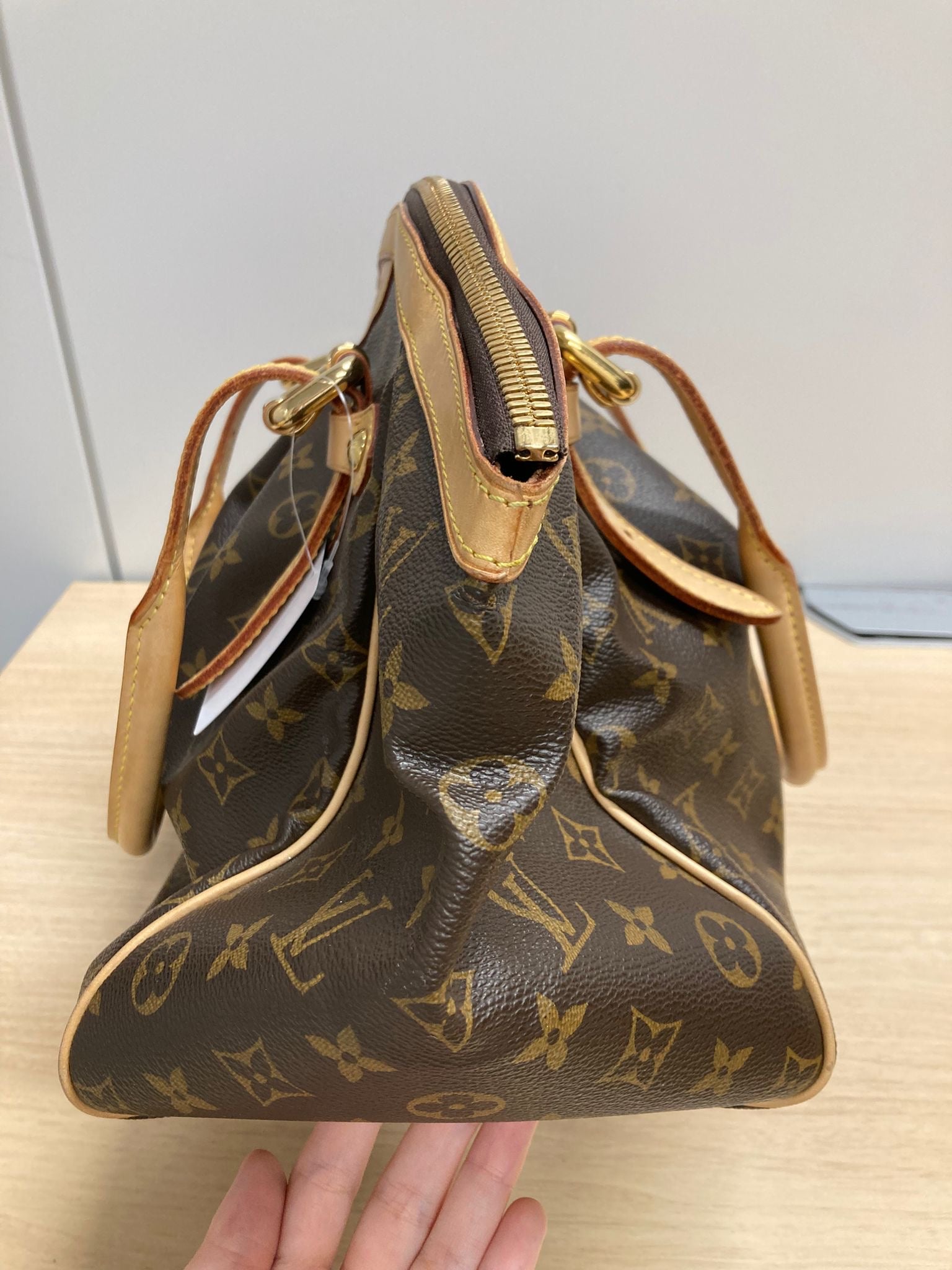 Louis Vuitton tivoli GM monogram