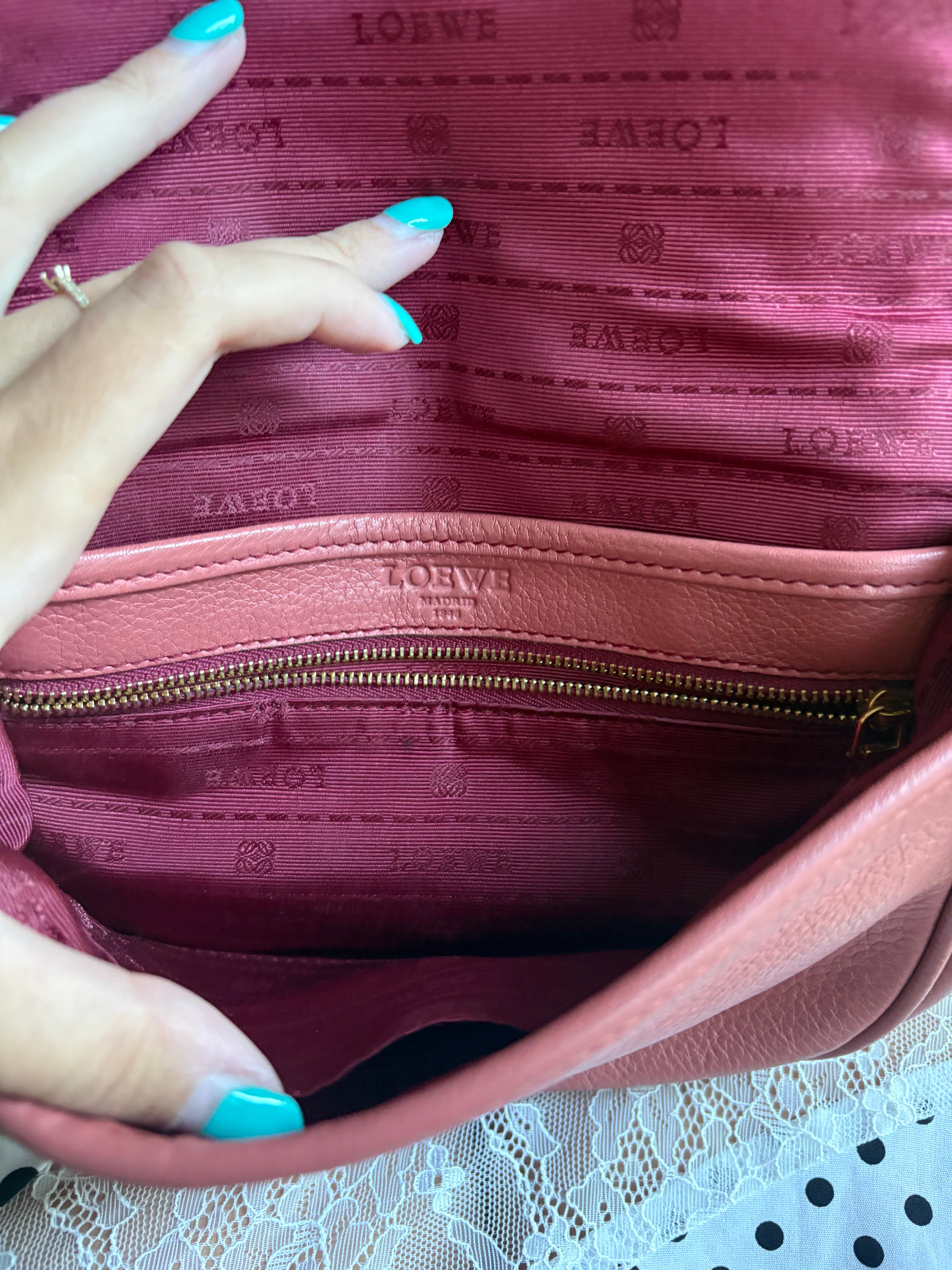 Loewe Heritage Bandolera Rosa