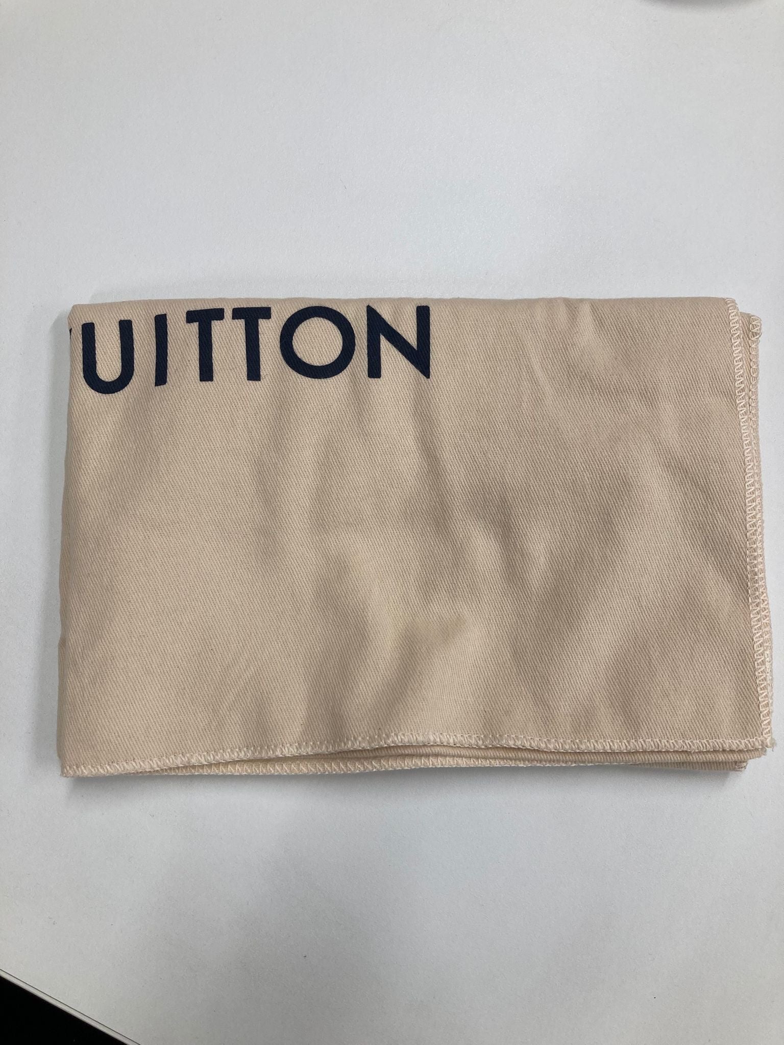 Louis Vuitton Neo Cabby MM Denim negro Monogram