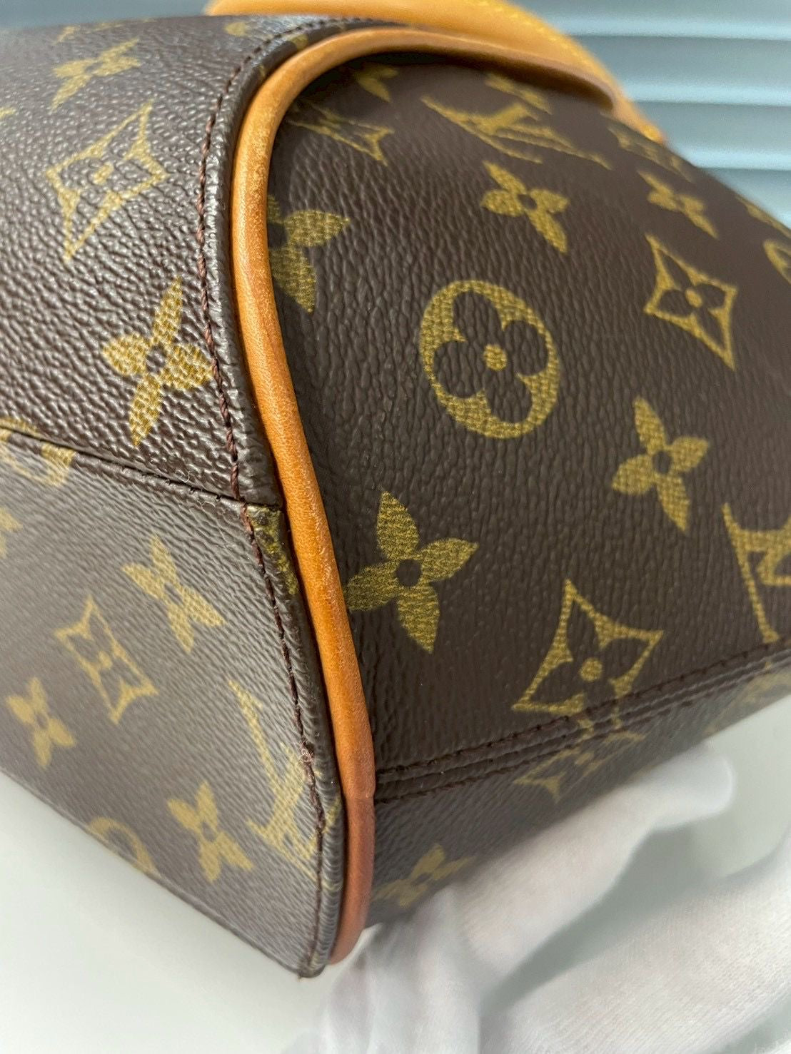 Louis Vuitton Ellipse MM Monogram