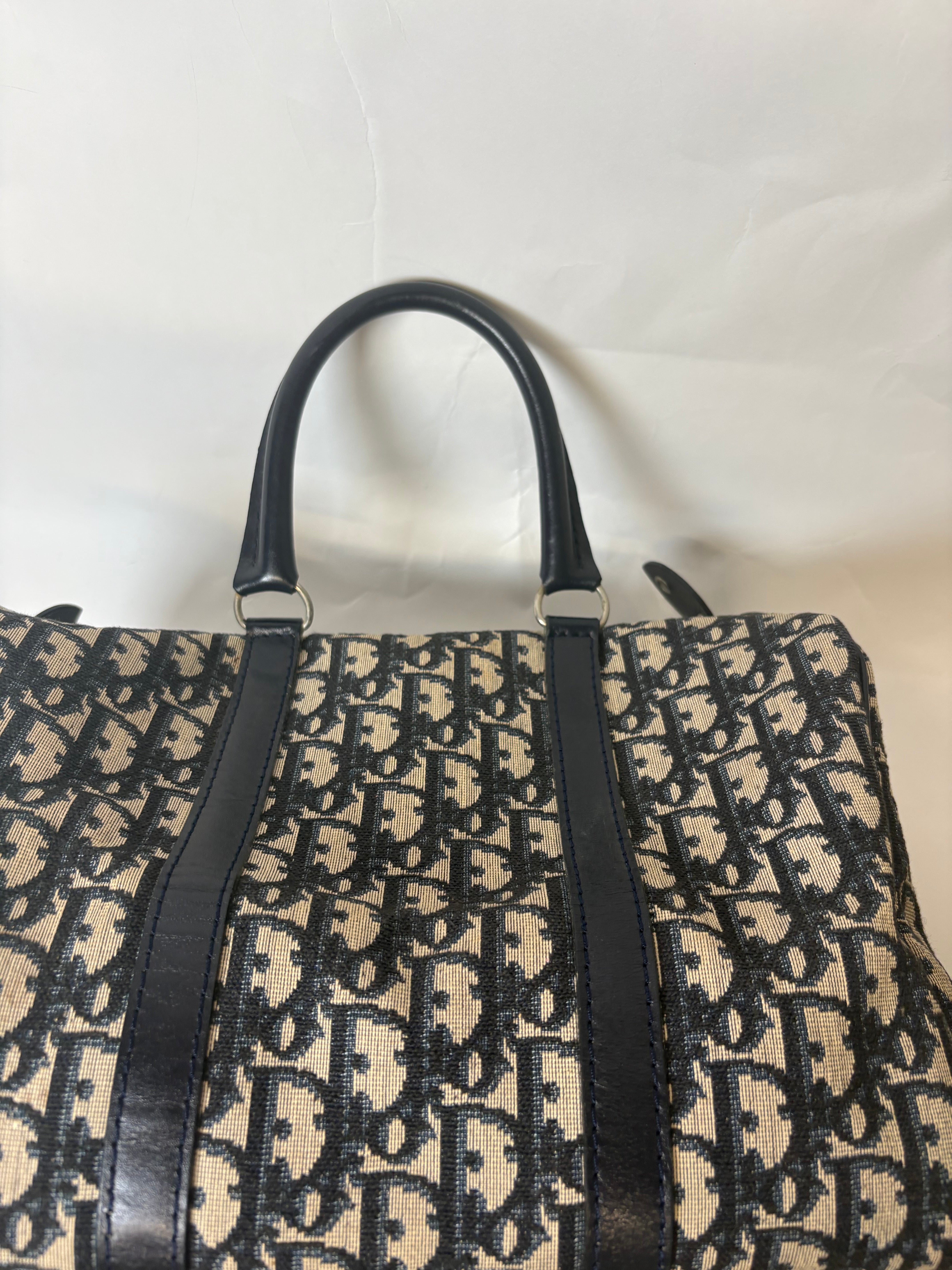 Christian Dior Boston Trotter 30 Azul marino – Con Bandolera