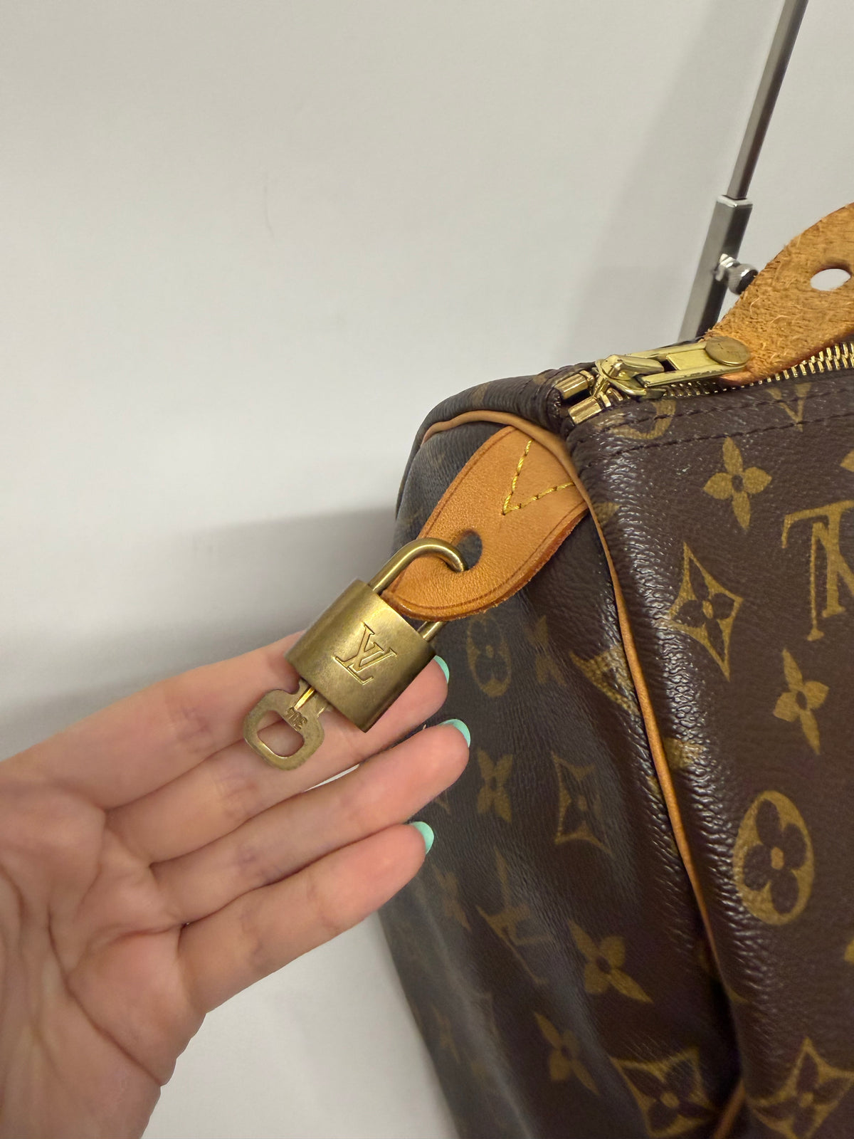 Louis Vuitton Speedy 35 Lona Monogram AA2018
