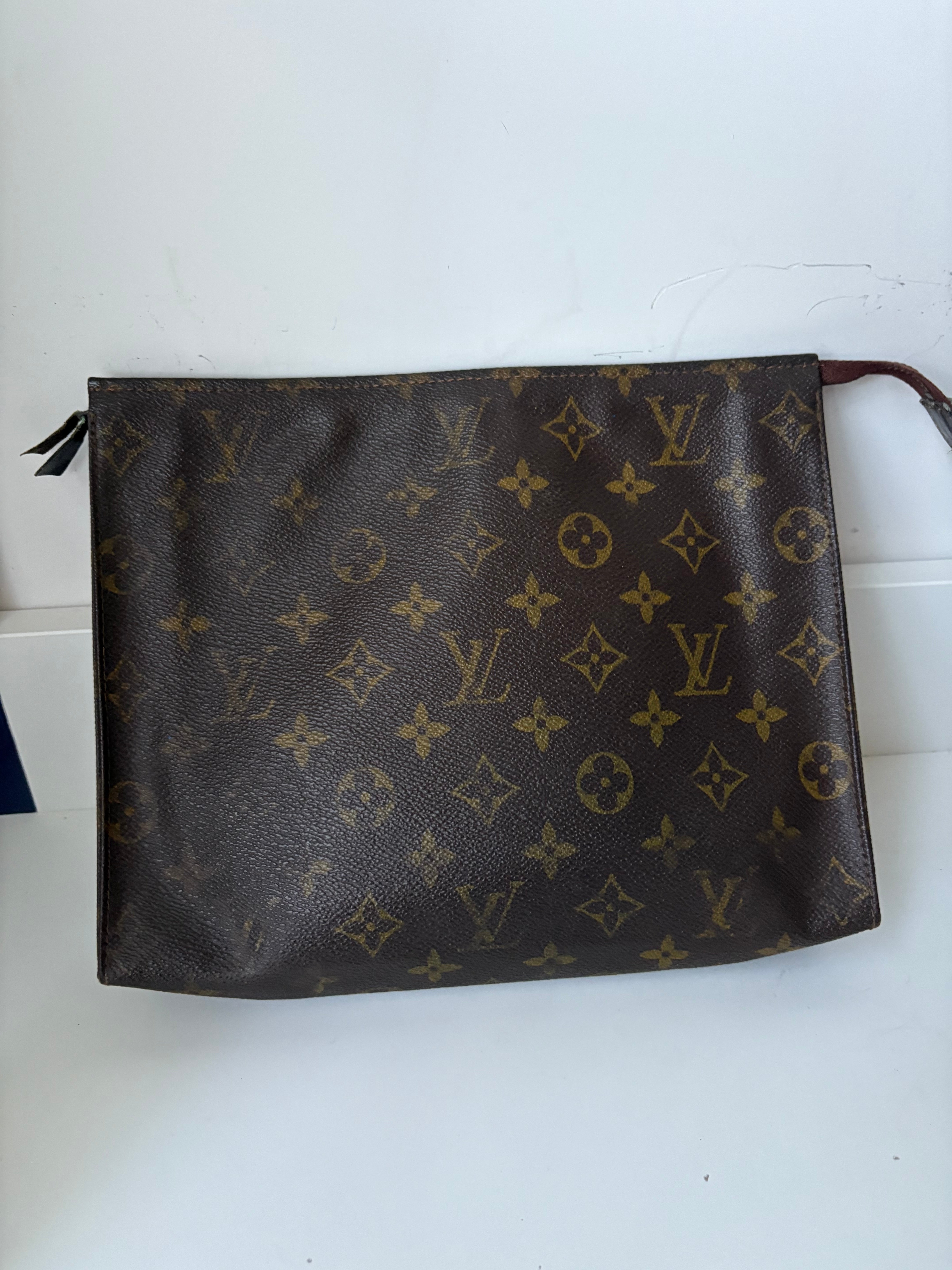 Louis Vuitton Pochette Toilette 26 Monogram – neceser vintage de colección