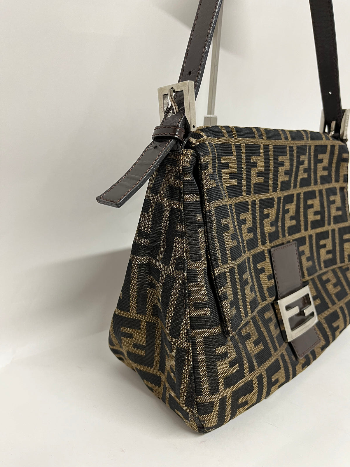 Fendi Mamma Baguette Lona Zucca y Piel Marrón