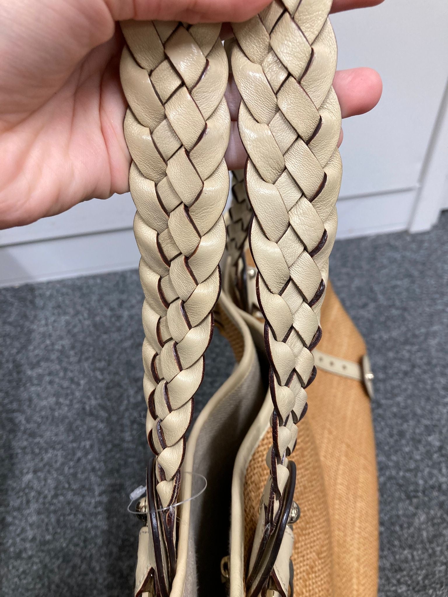 Gucci Horsebit Tote Bag en rafia y piel beige trenzada